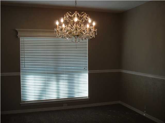 NATURES TRAIL - Residential Lease