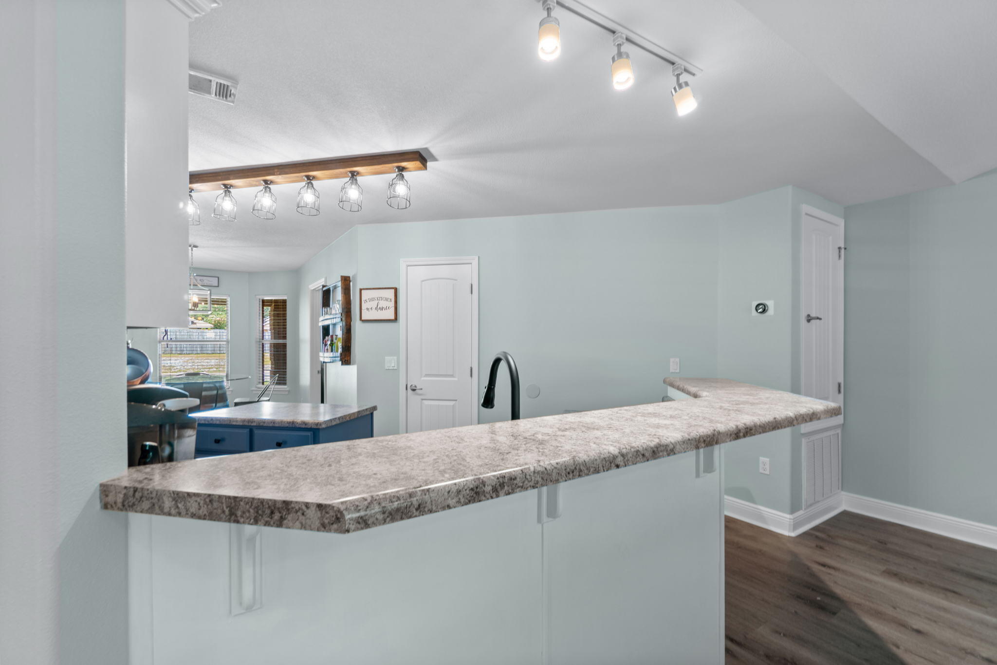 WATERSTONE - Residential