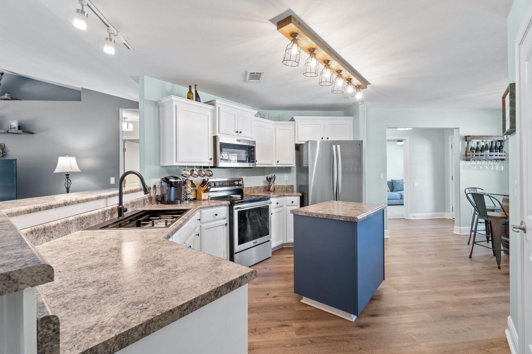 WATERSTONE - Residential