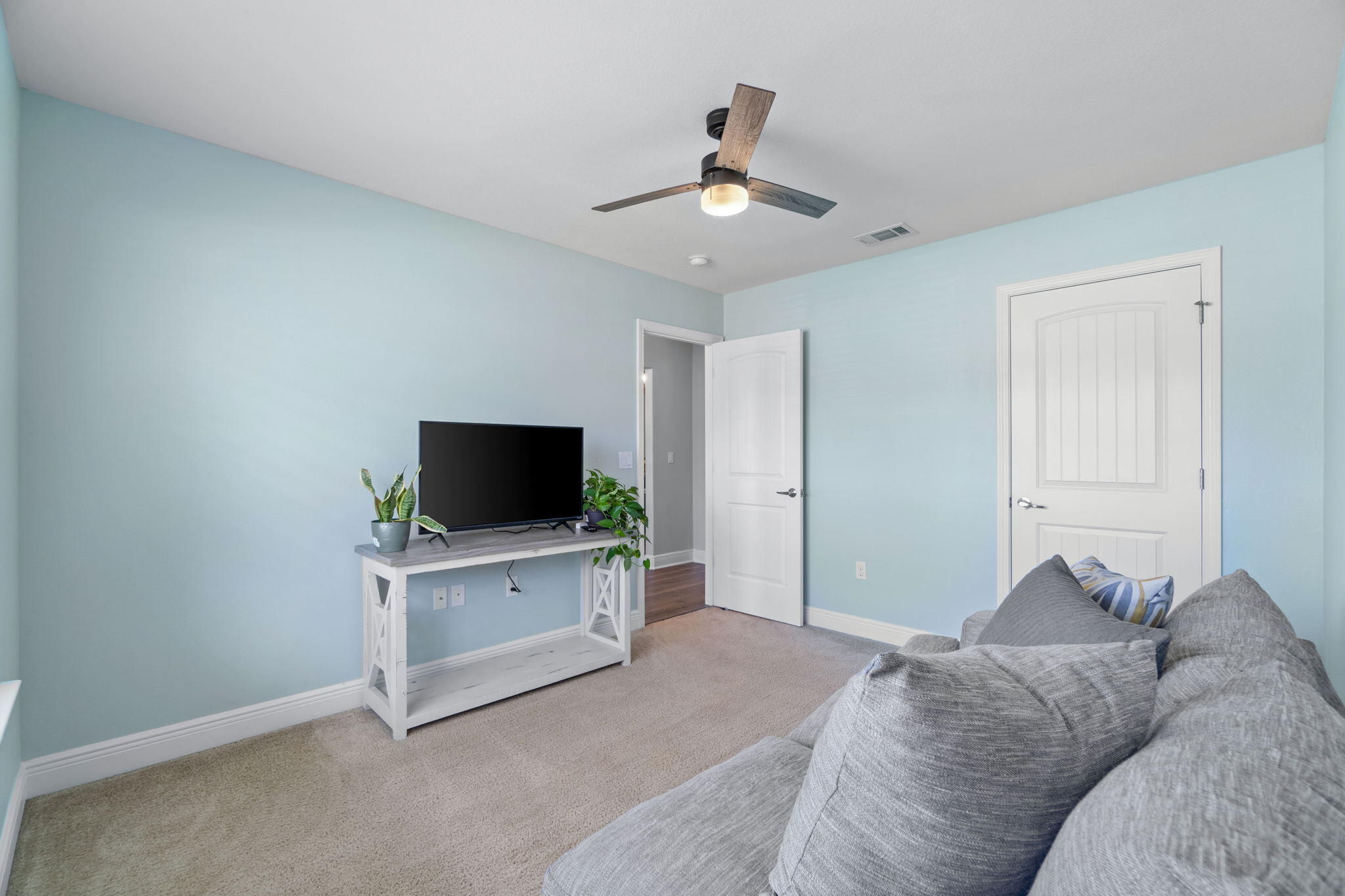 WATERSTONE - Residential