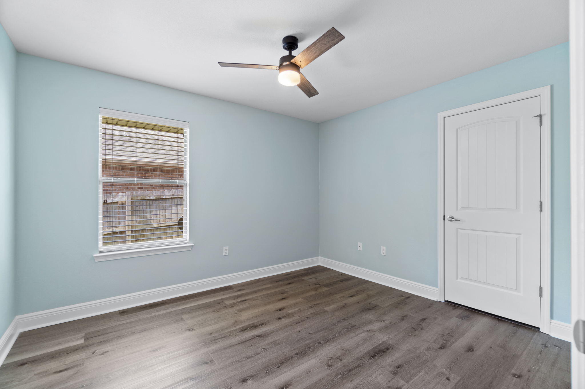 WATERSTONE - Residential