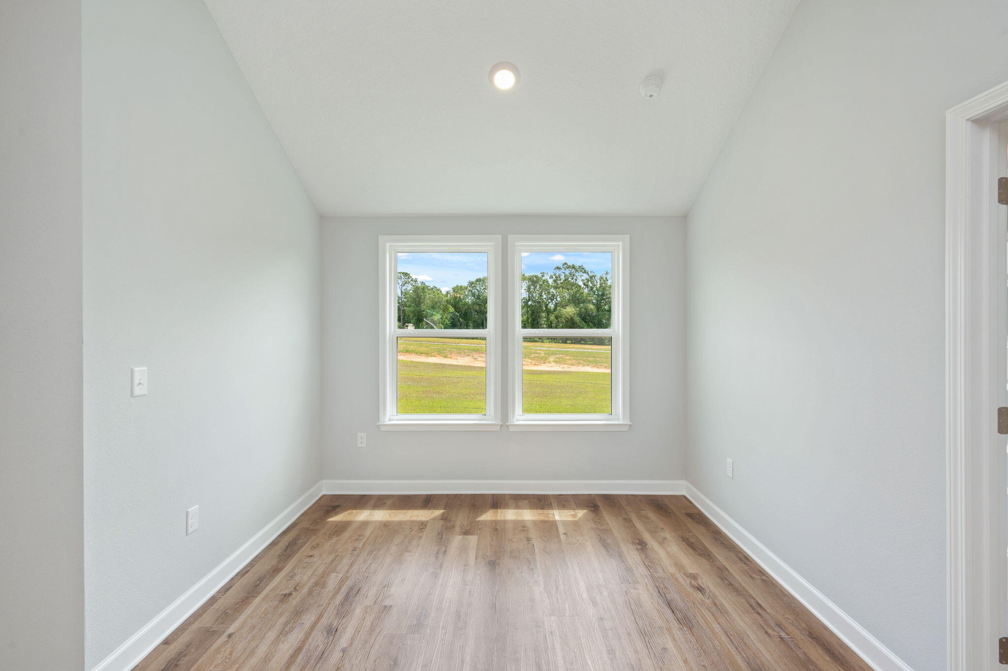 OAK HOLLOW - Residential