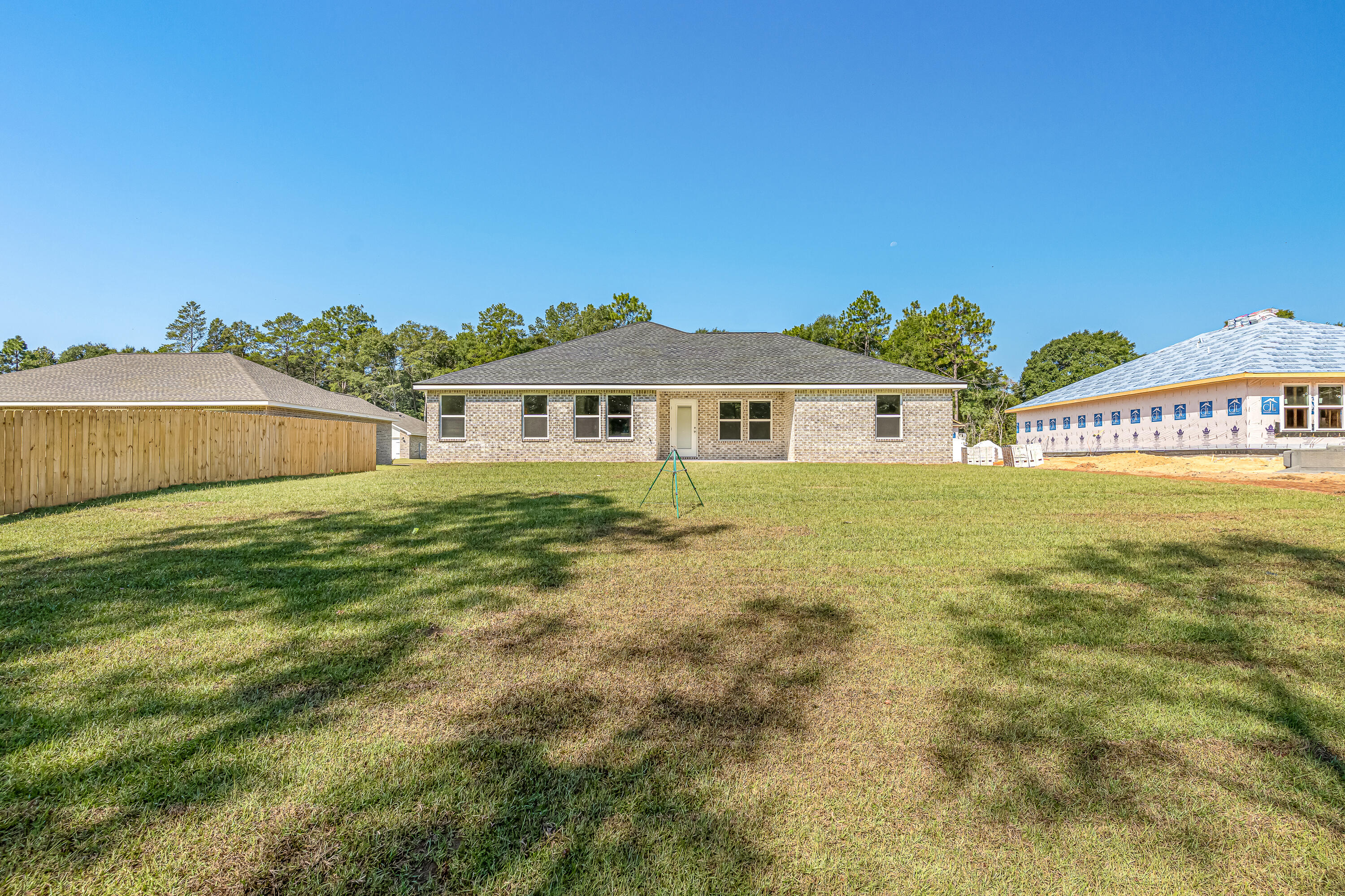 OAK HOLLOW - Residential