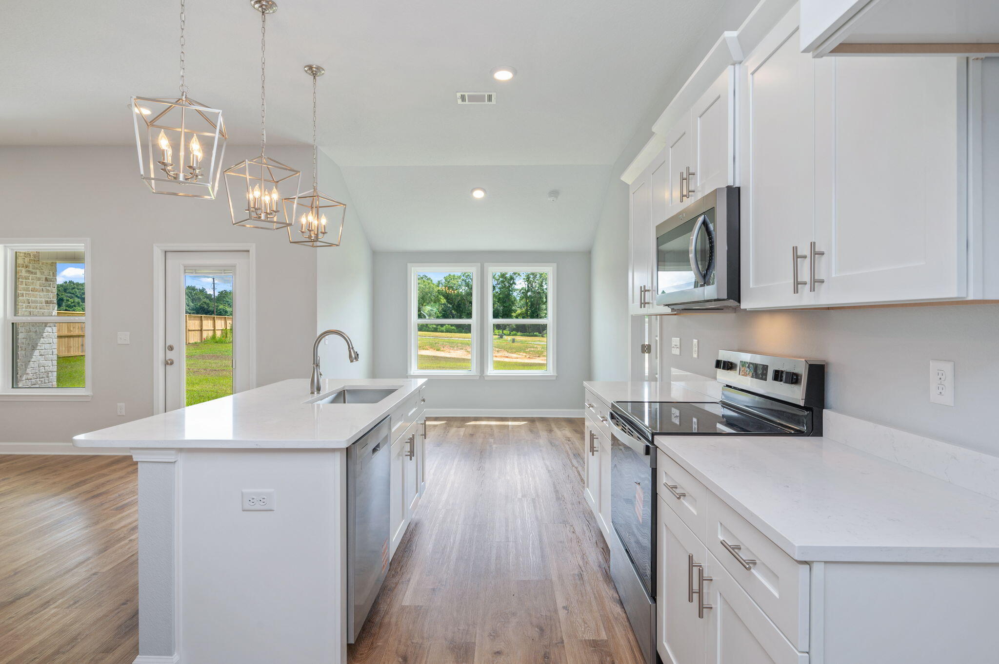 OAK HOLLOW - Residential