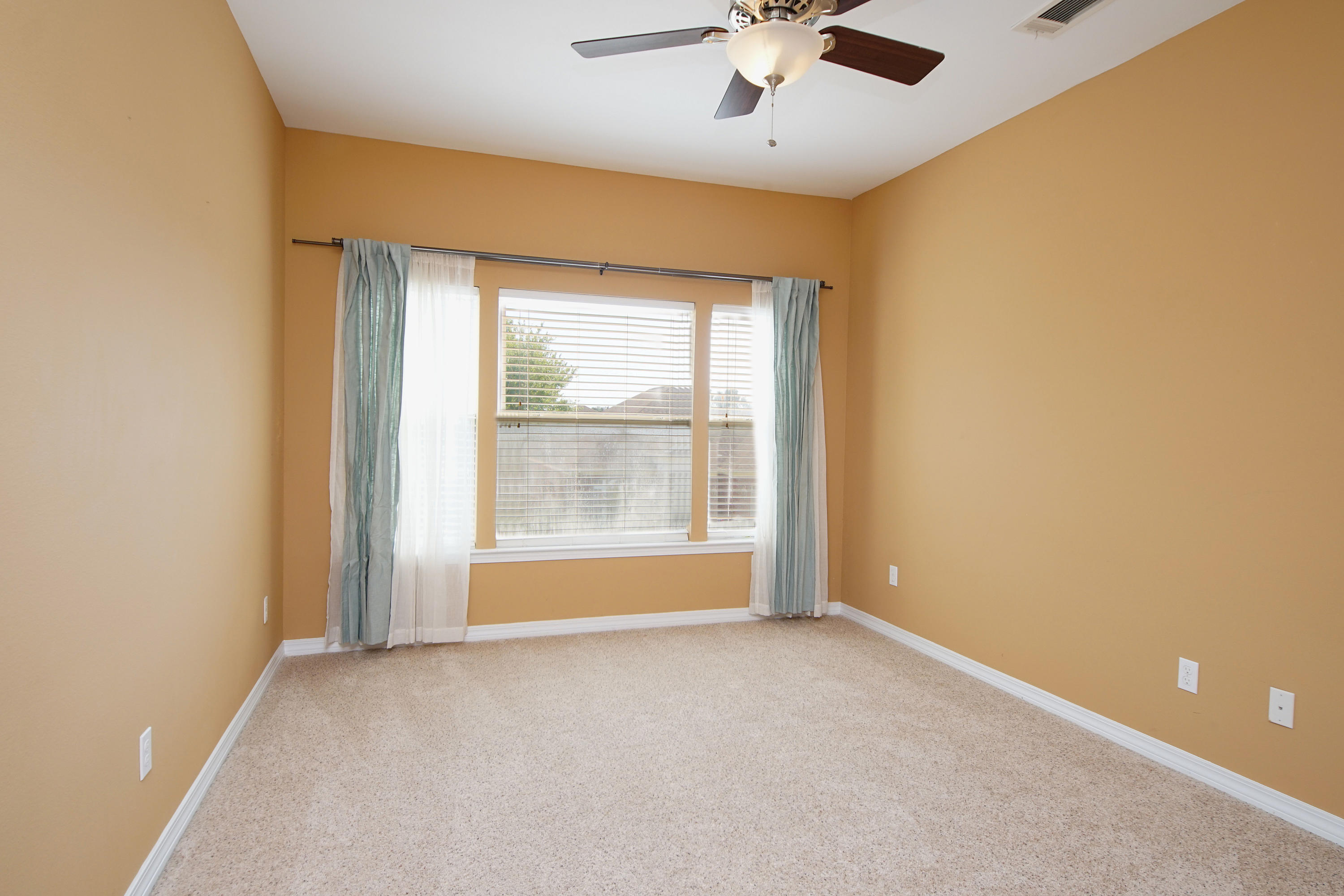 NEWPORT S/D - Residential