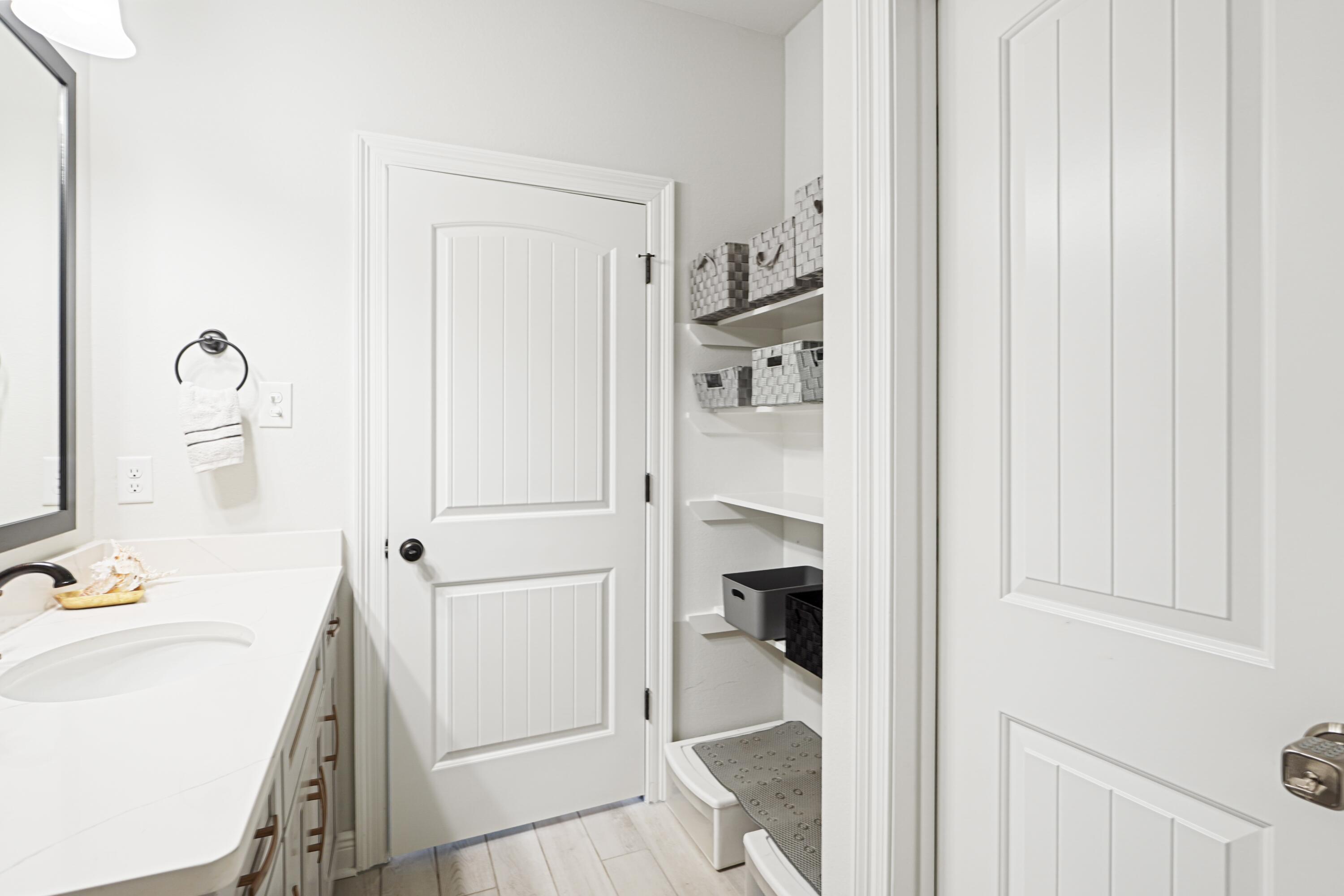 HAMMOCK BAY - Residential