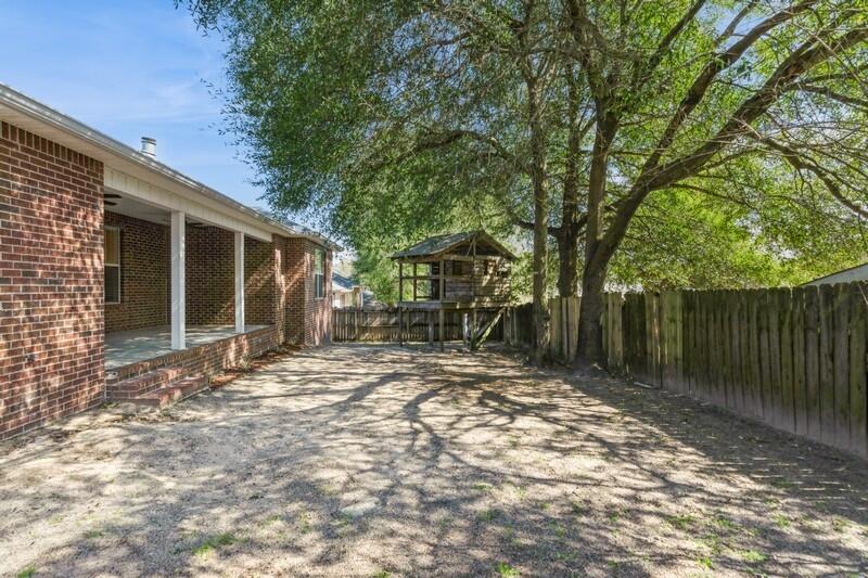 TRAILWOOD ESTATES - Residential