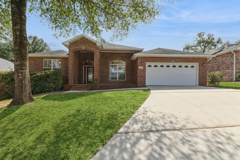 TRAILWOOD ESTATES - Residential