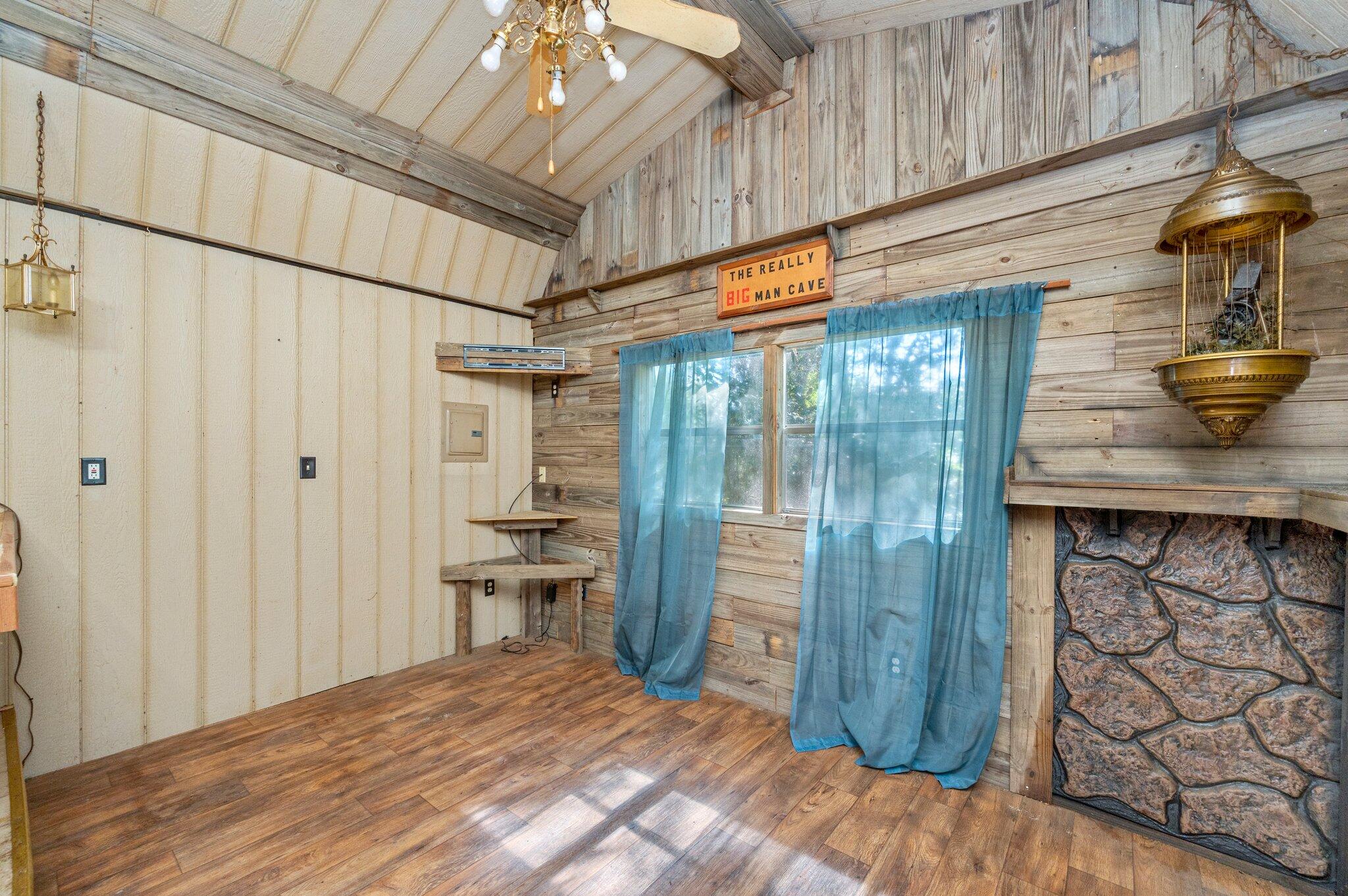 MORGAN RIDGE - Residential