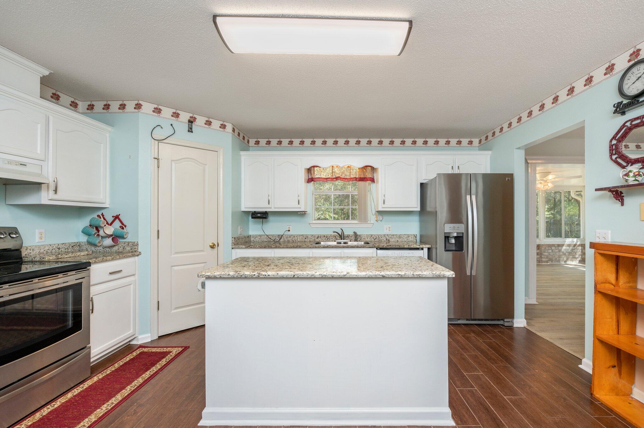 MORGAN RIDGE - Residential