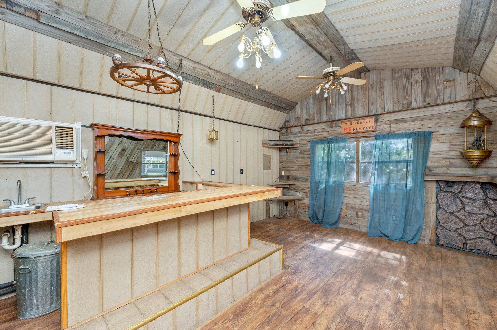 MORGAN RIDGE - Residential