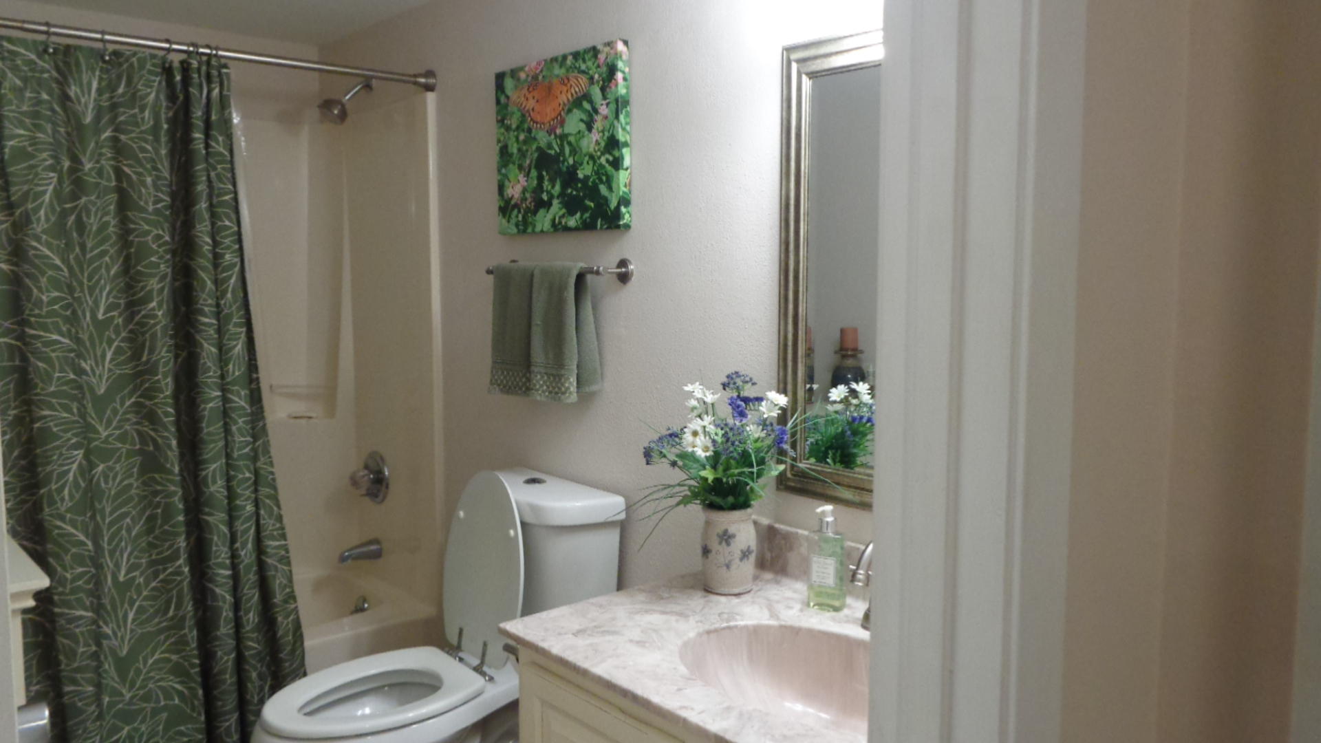 SEASCAPE CONDO GARDEN VILLA - Residential