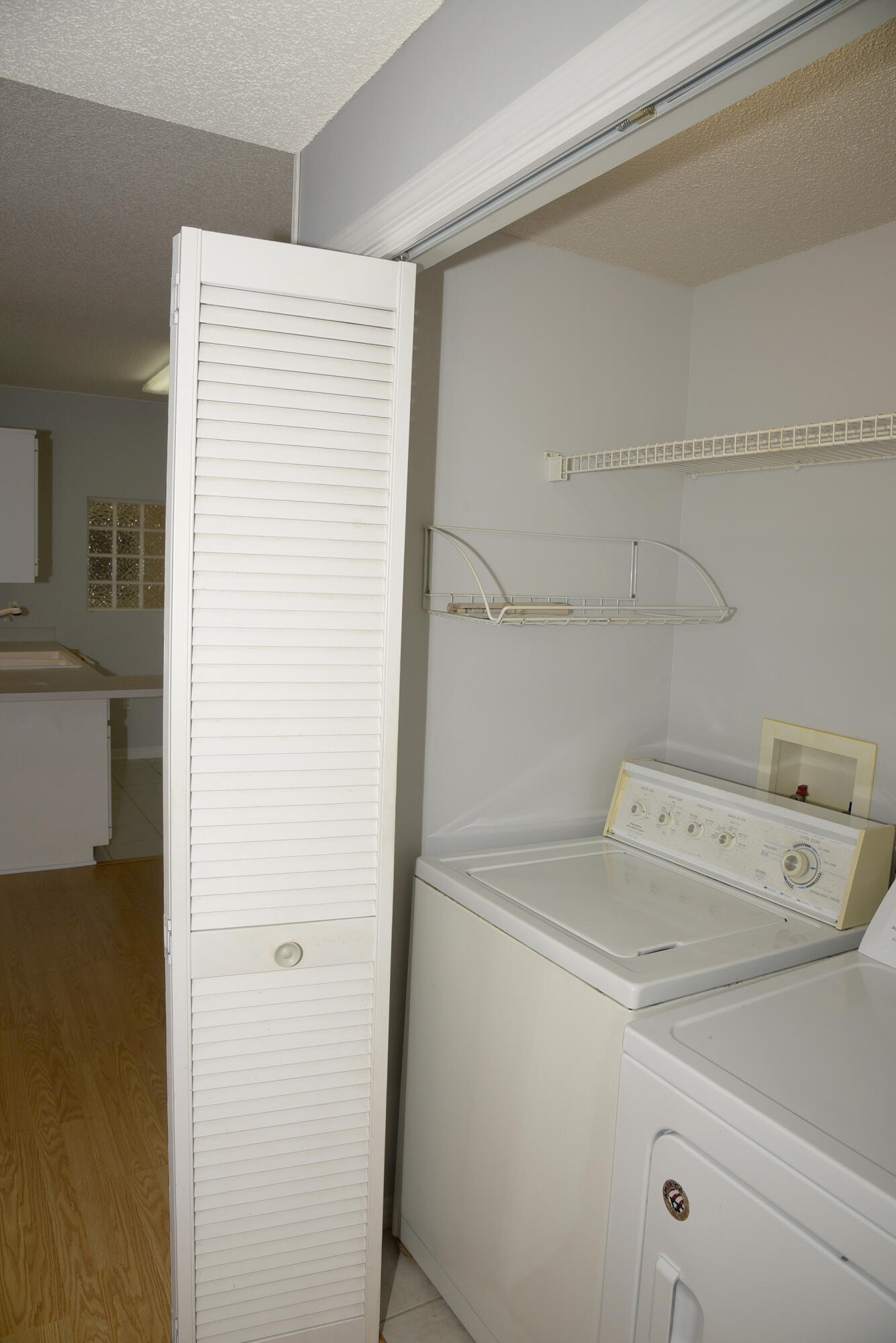 THE OAKS AT NICEVILLE - Residential Lease