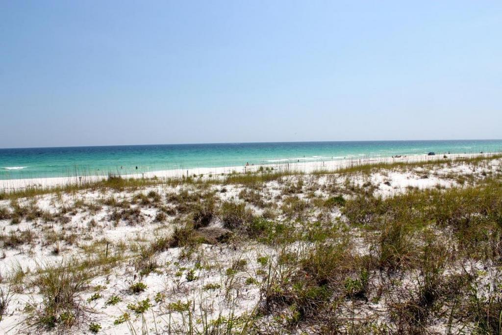 DIAMOND LAKES - Residential