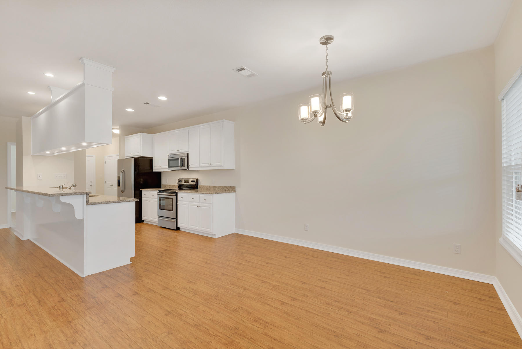 BAYOU PINES UNREC 1ST ADDN - Residential