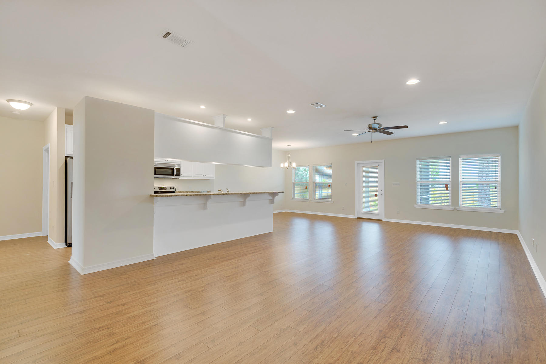 BAYOU PINES UNREC 1ST ADDN - Residential