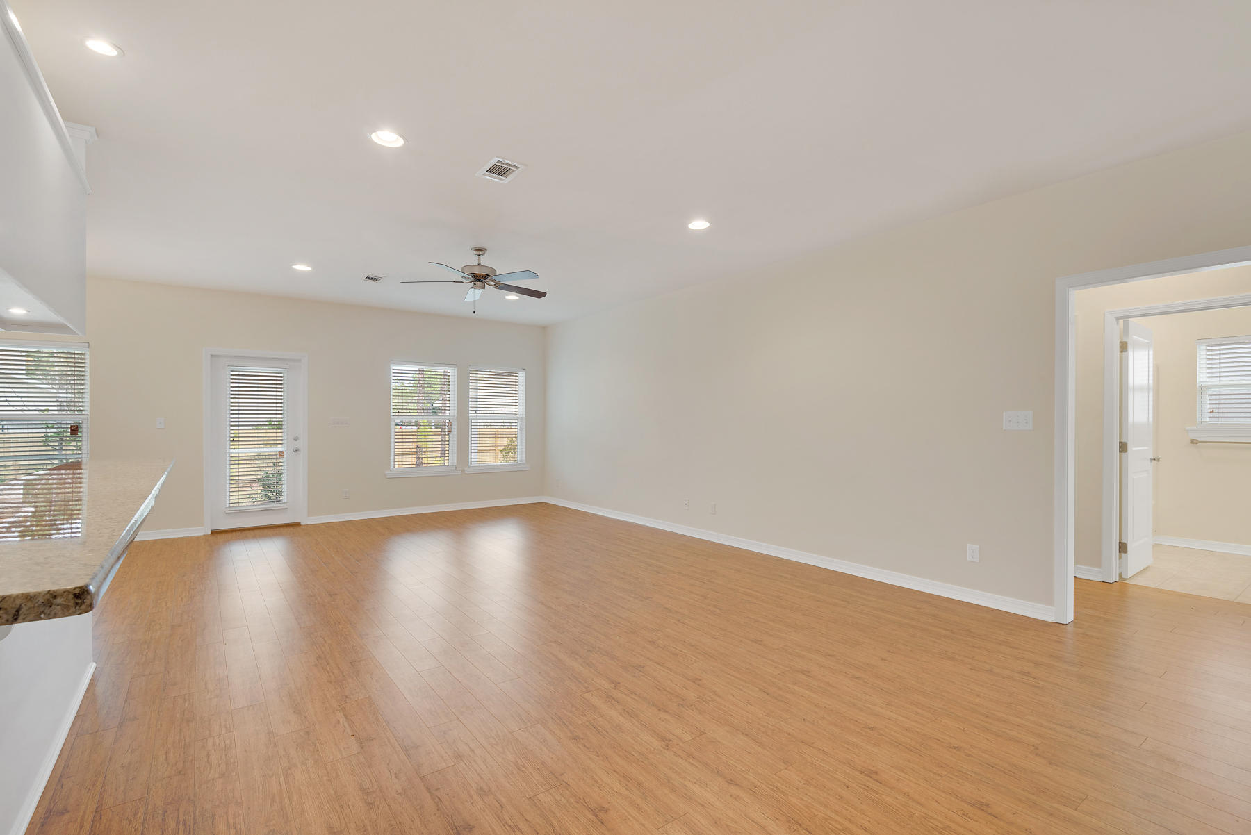 BAYOU PINES UNREC 1ST ADDN - Residential