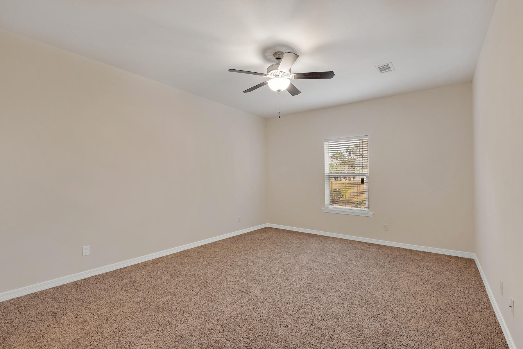 BAYOU PINES UNREC 1ST ADDN - Residential