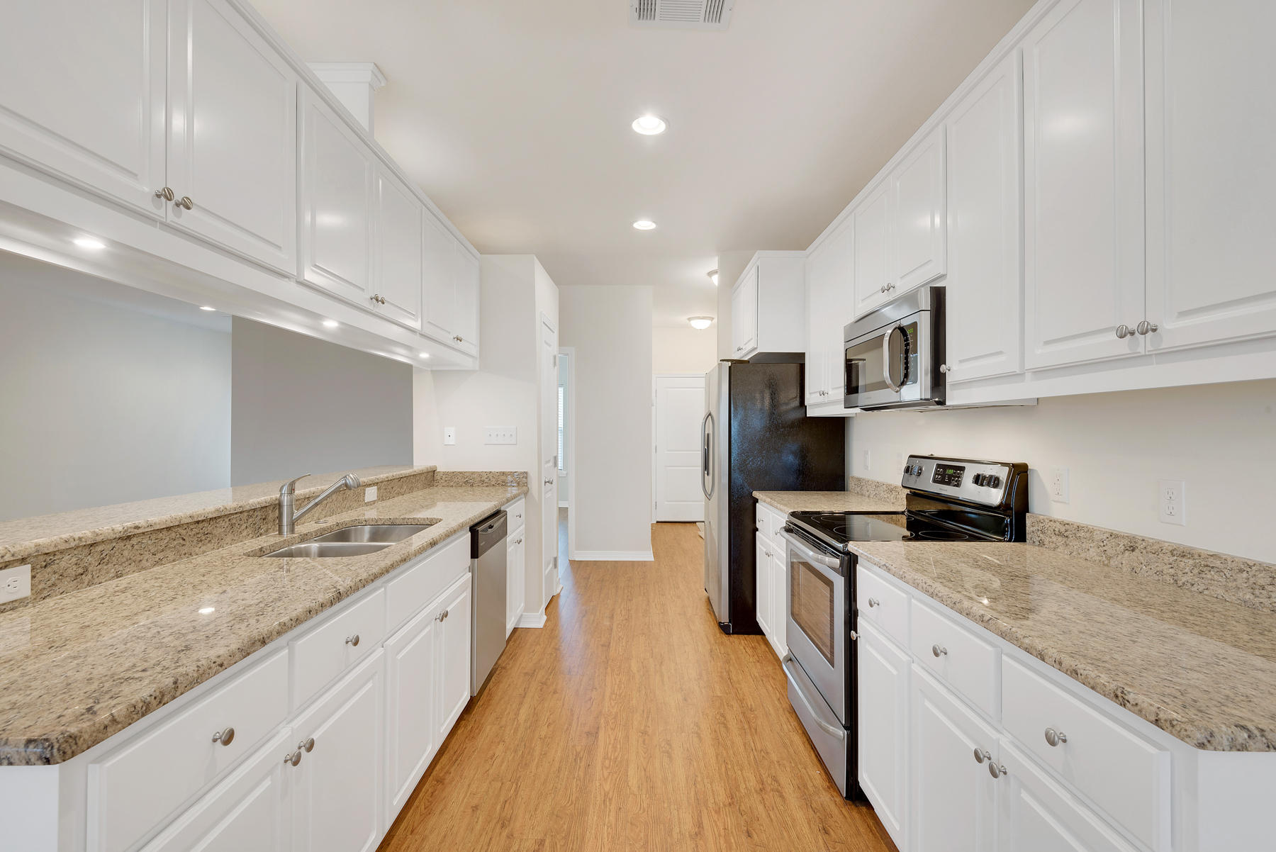 BAYOU PINES UNREC 1ST ADDN - Residential