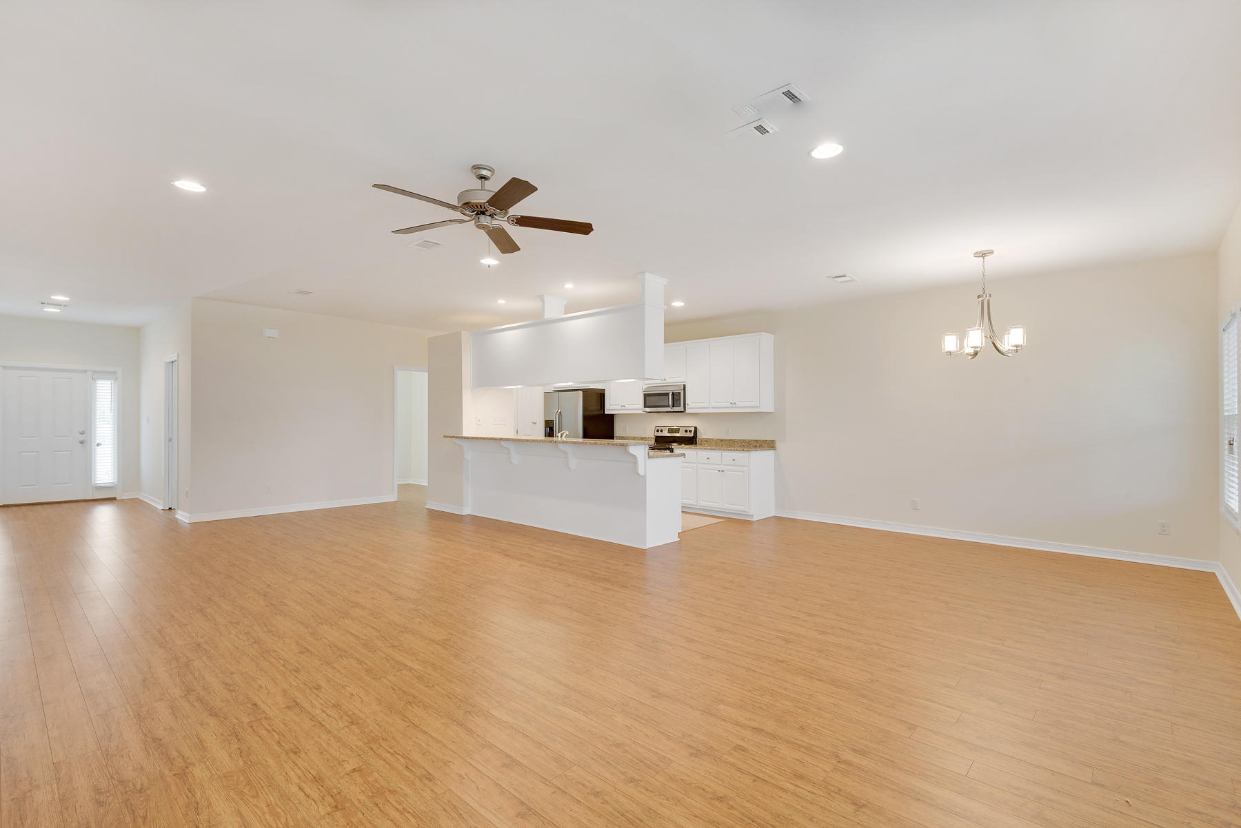 BAYOU PINES UNREC 1ST ADDN - Residential