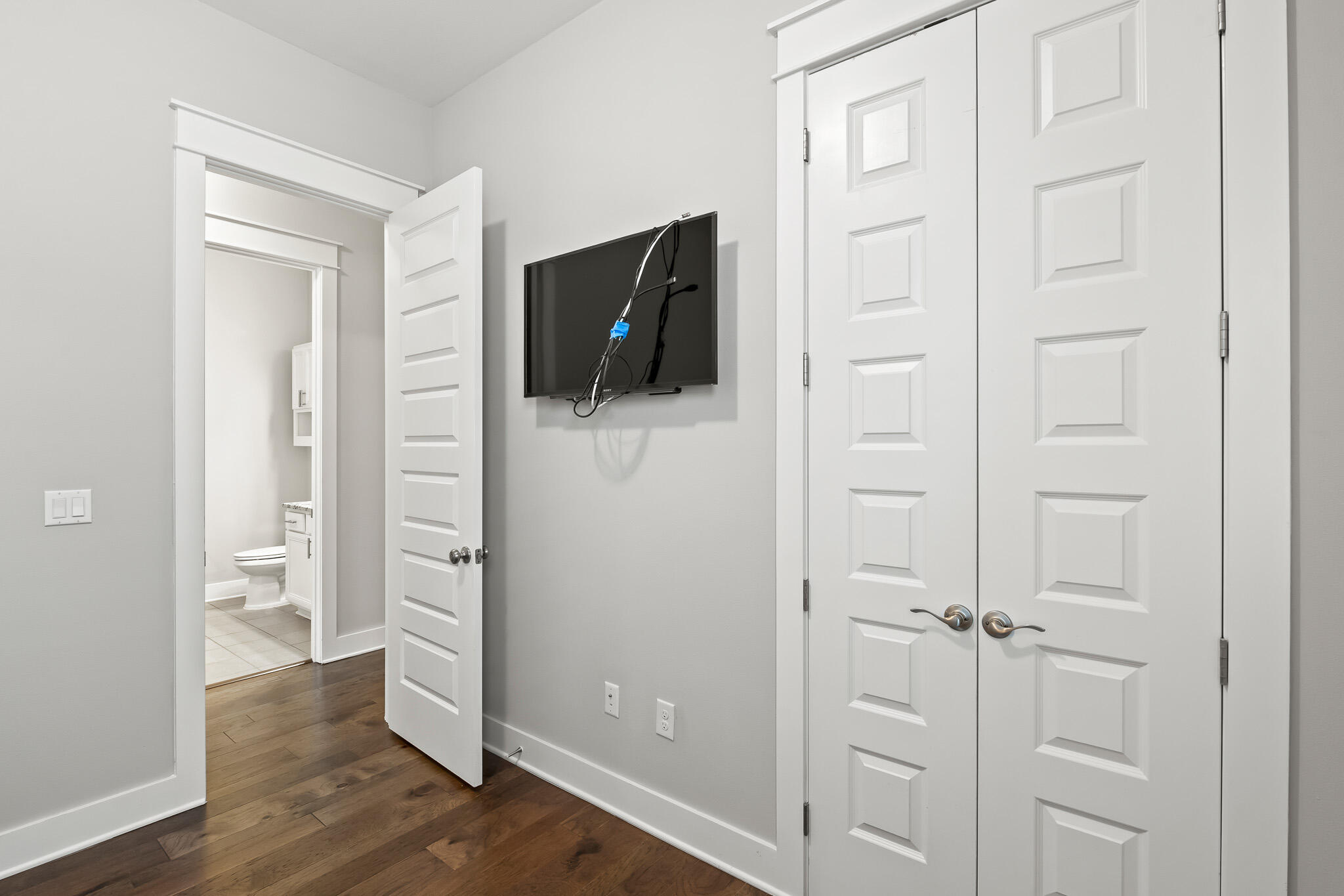 PROMINENCE - Residential