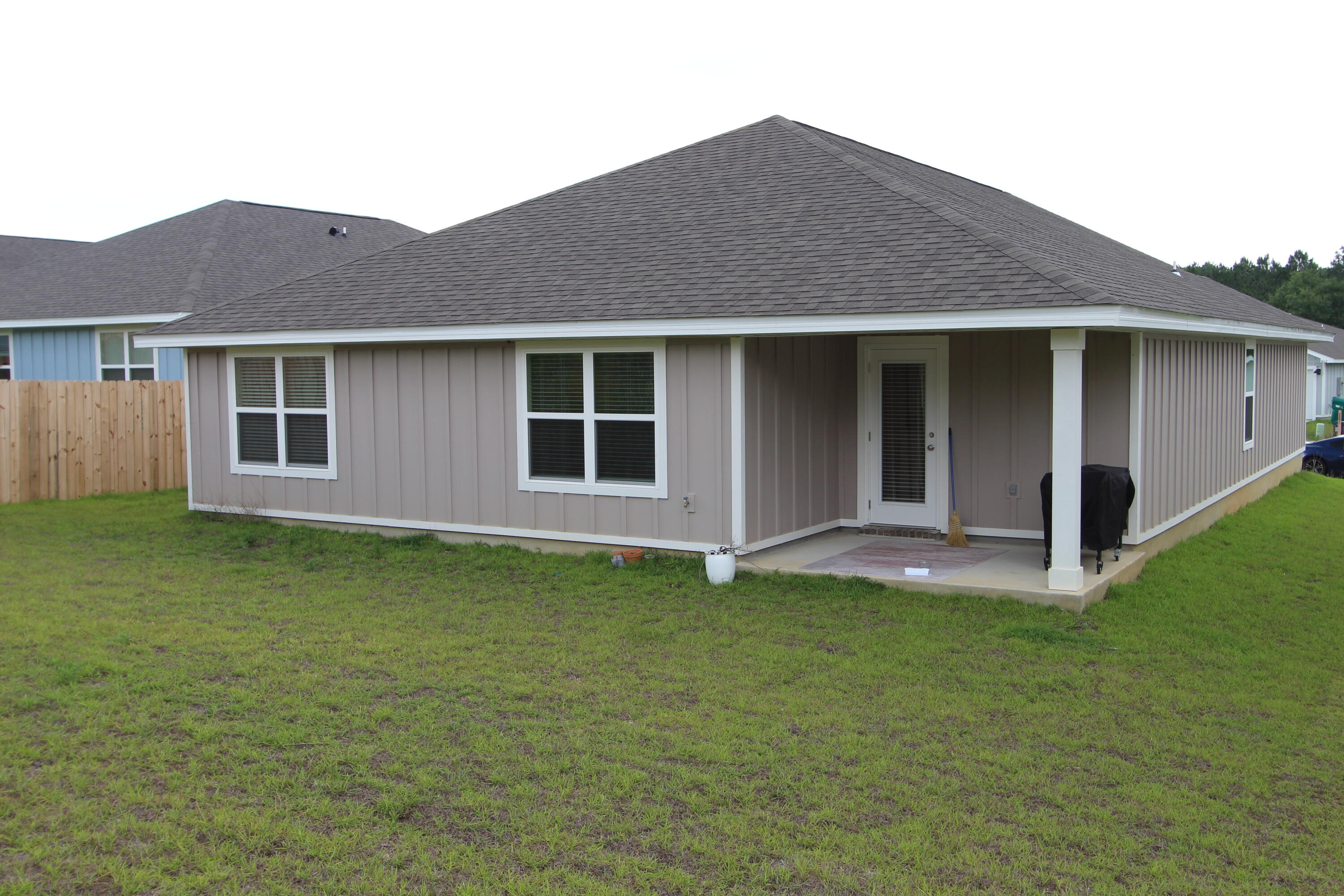 Royal Estates - Residential Lease