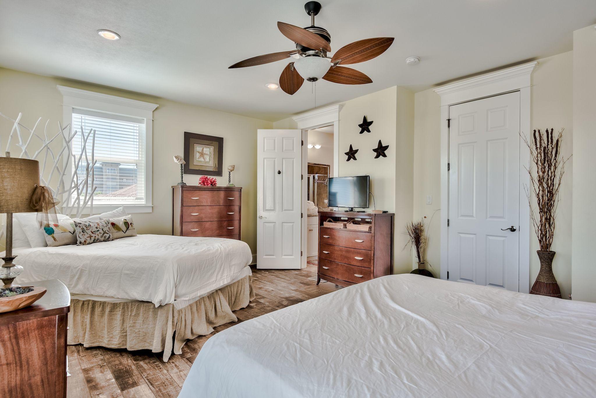 MIRAMAR BEACH VILLAS - Residential