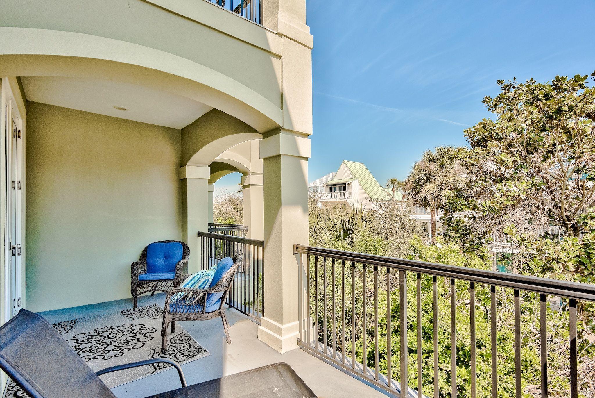 MIRAMAR BEACH VILLAS - Residential