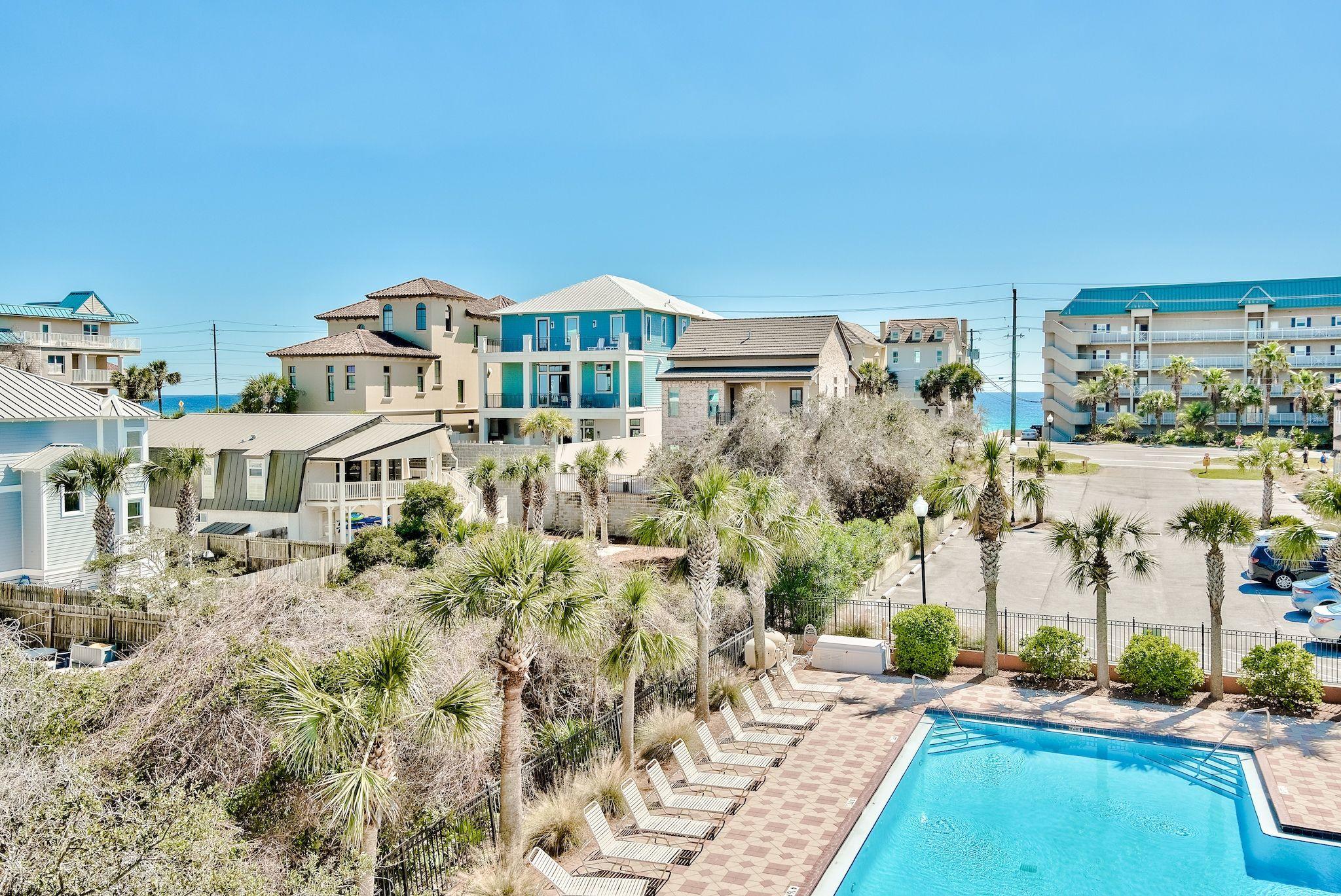 MIRAMAR BEACH VILLAS - Residential