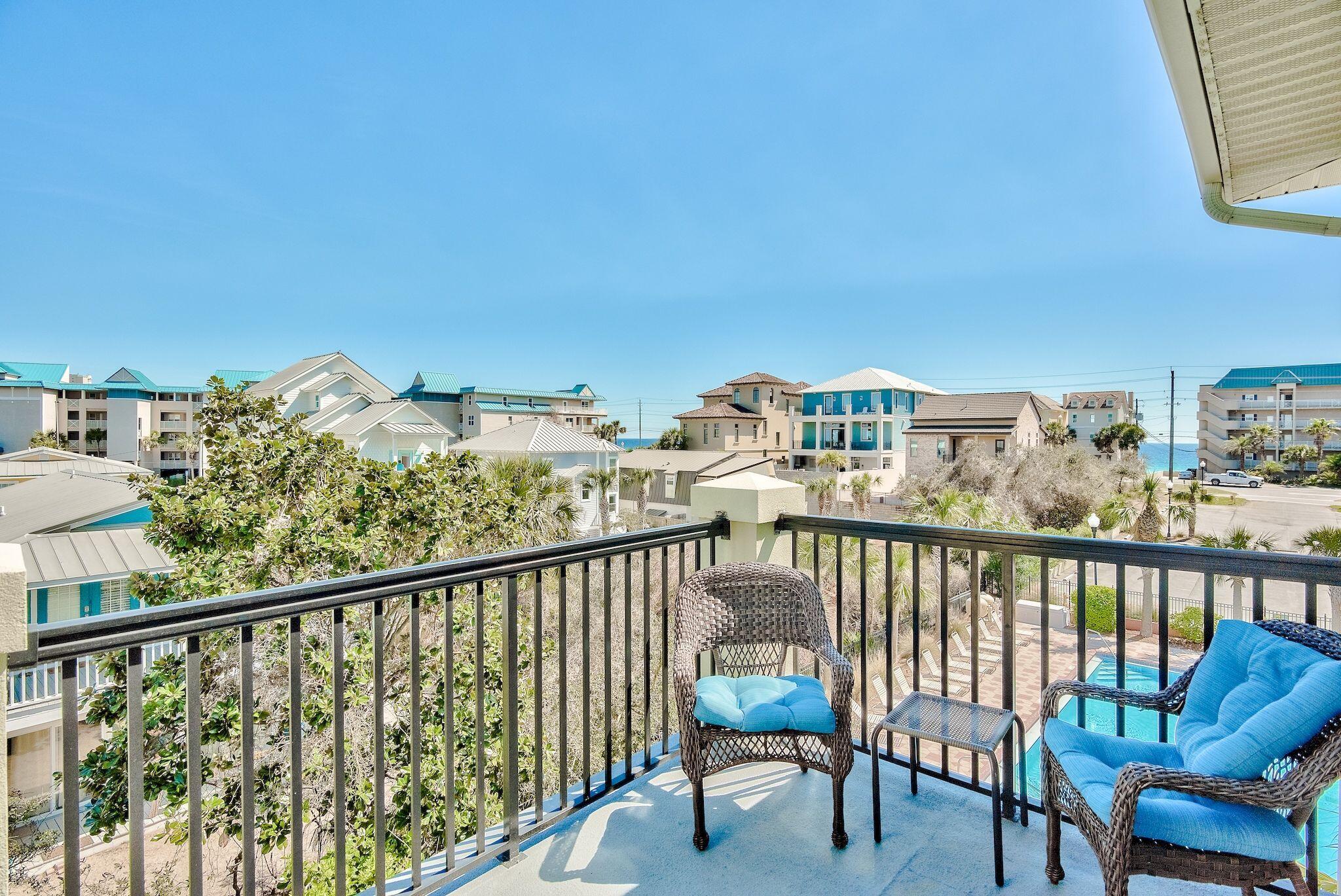 MIRAMAR BEACH VILLAS - Residential