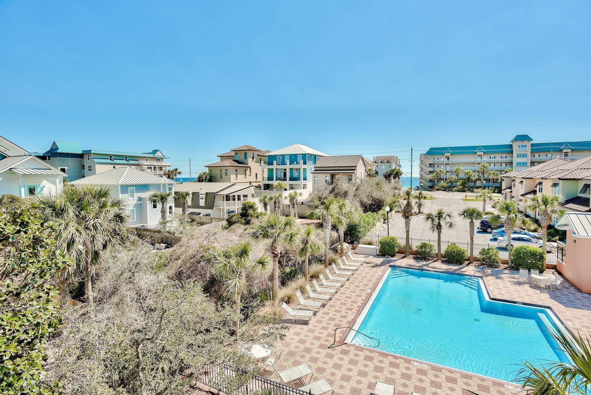 MIRAMAR BEACH VILLAS - Residential