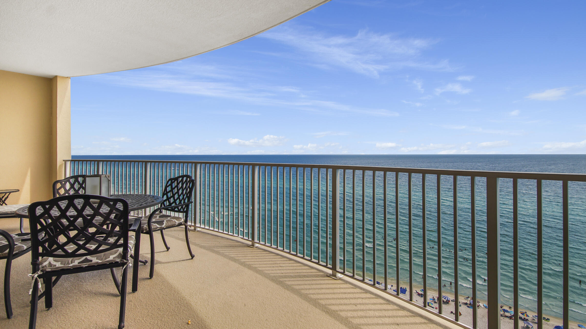 OCEAN VILLA - Residential