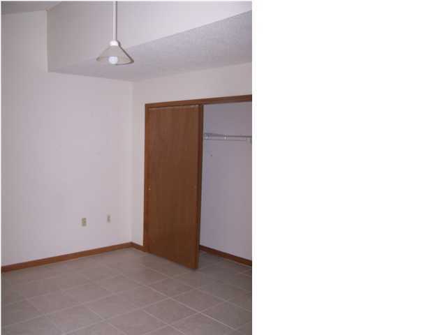 DOWNTOWNERS - Residential Lease