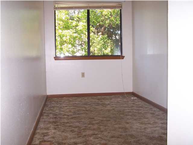 DOWNTOWNERS - Residential Lease