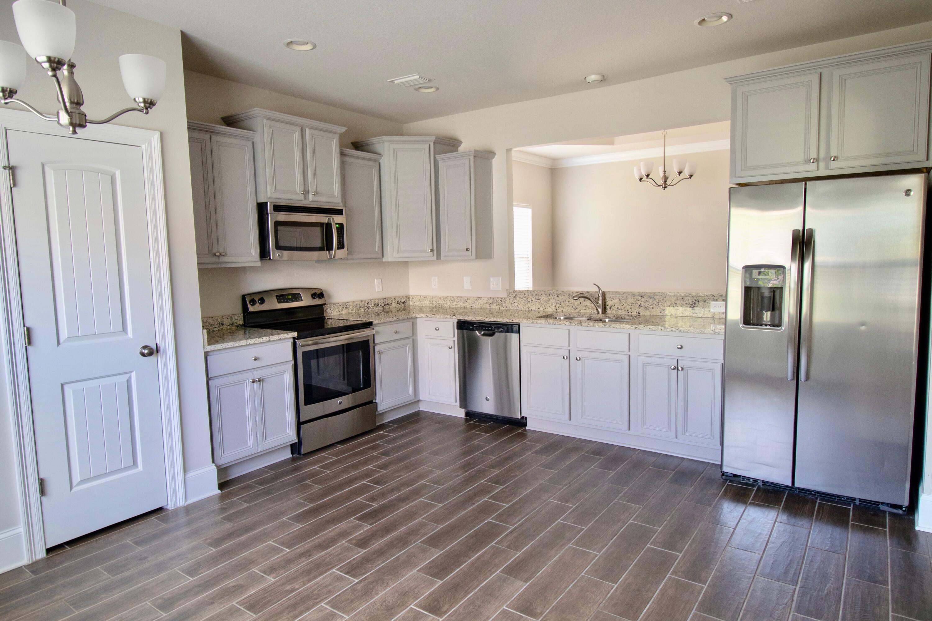 CYPRESS BREEZE PLANTATION - Residential Lease