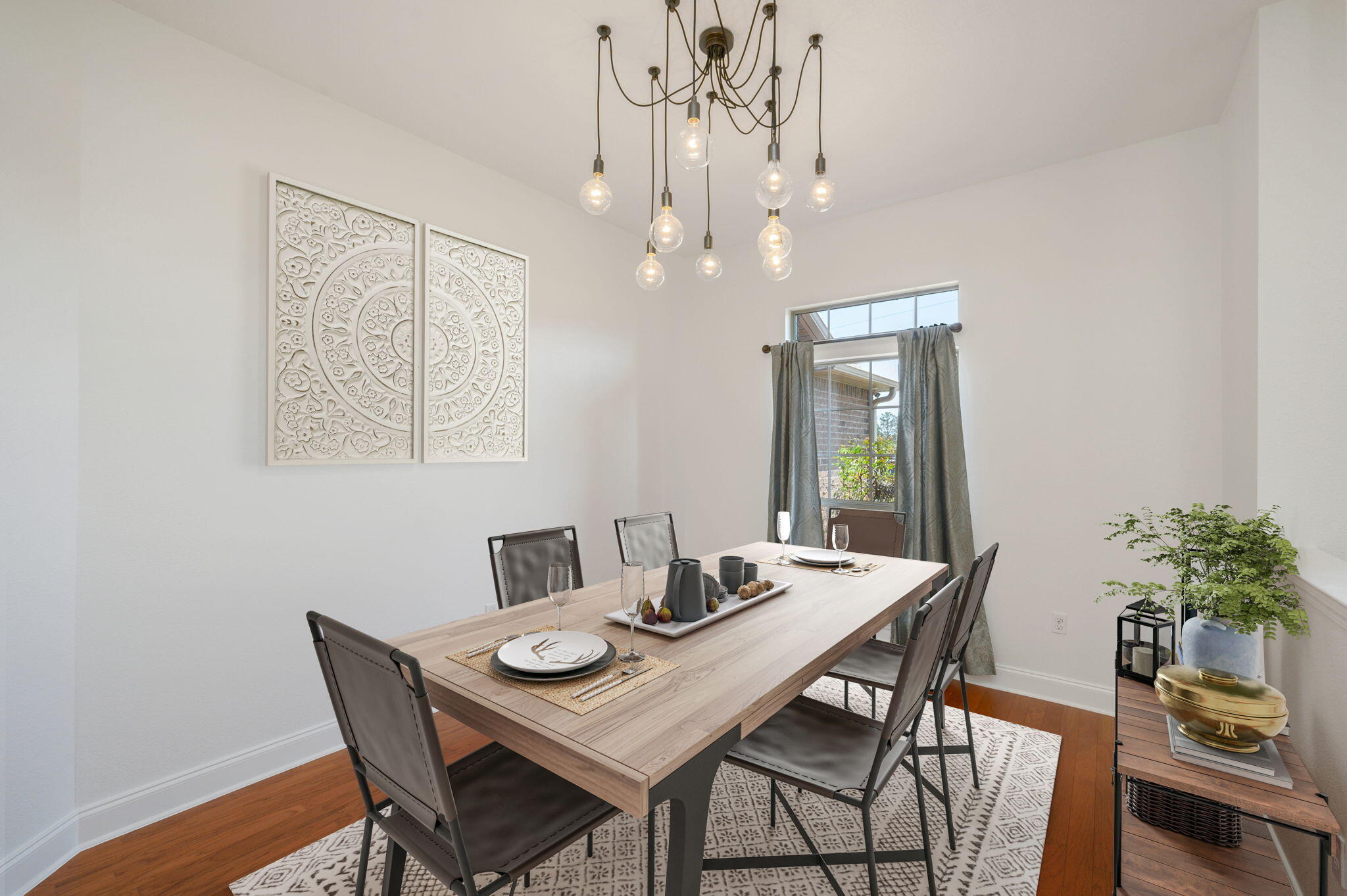 SILVER SPRINGS EST - Residential