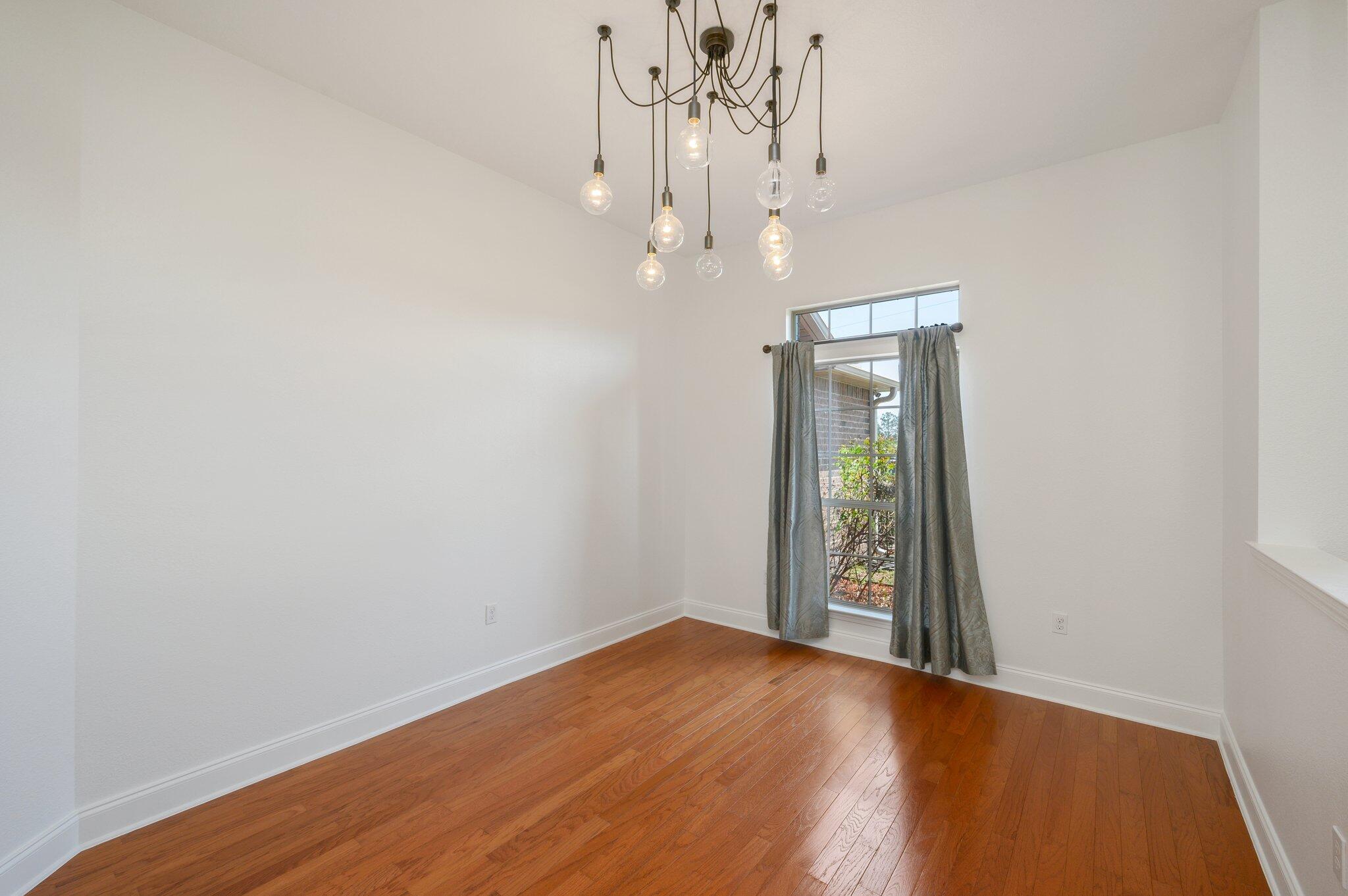 SILVER SPRINGS EST - Residential