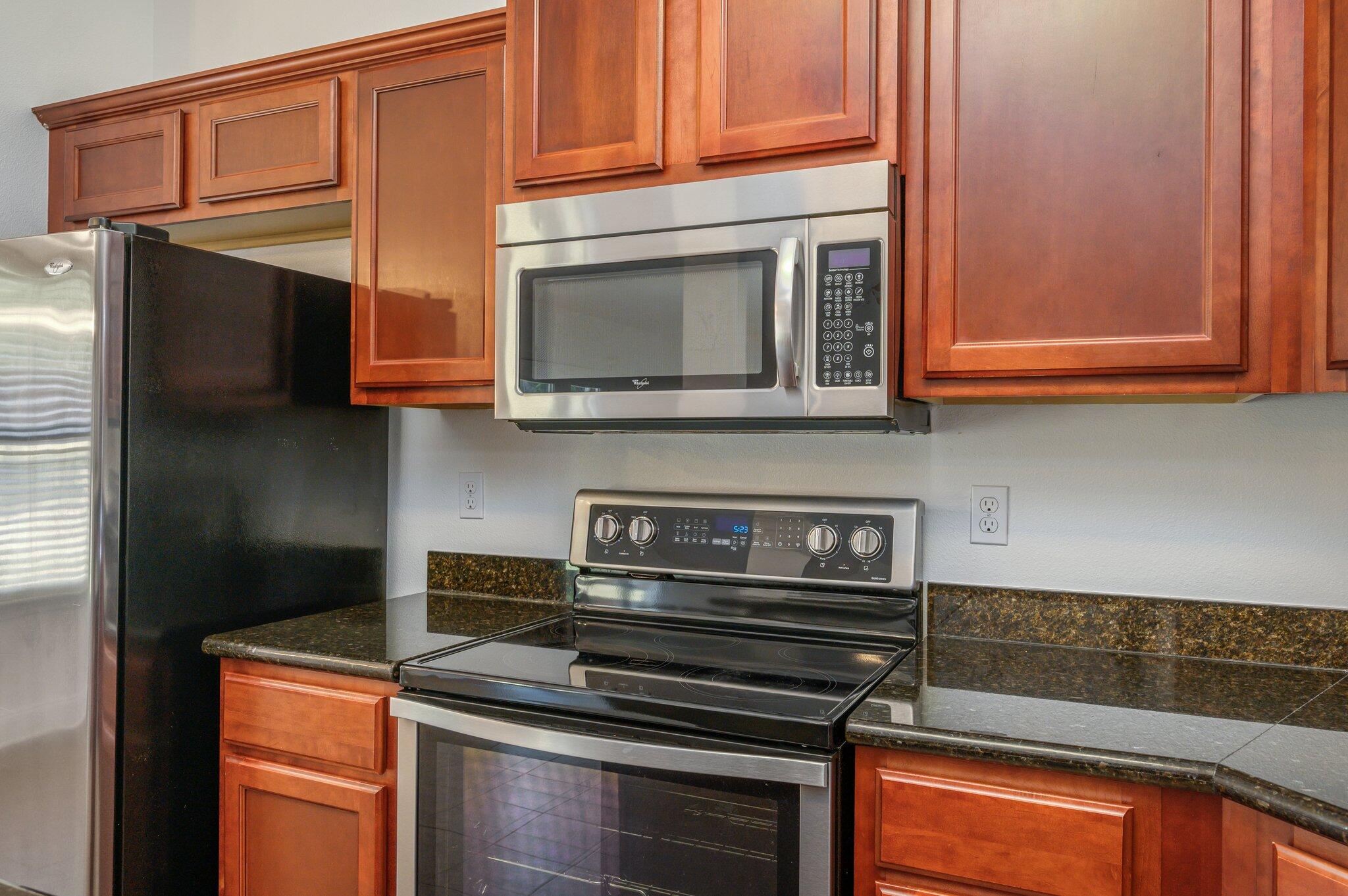 SILVER SPRINGS EST - Residential