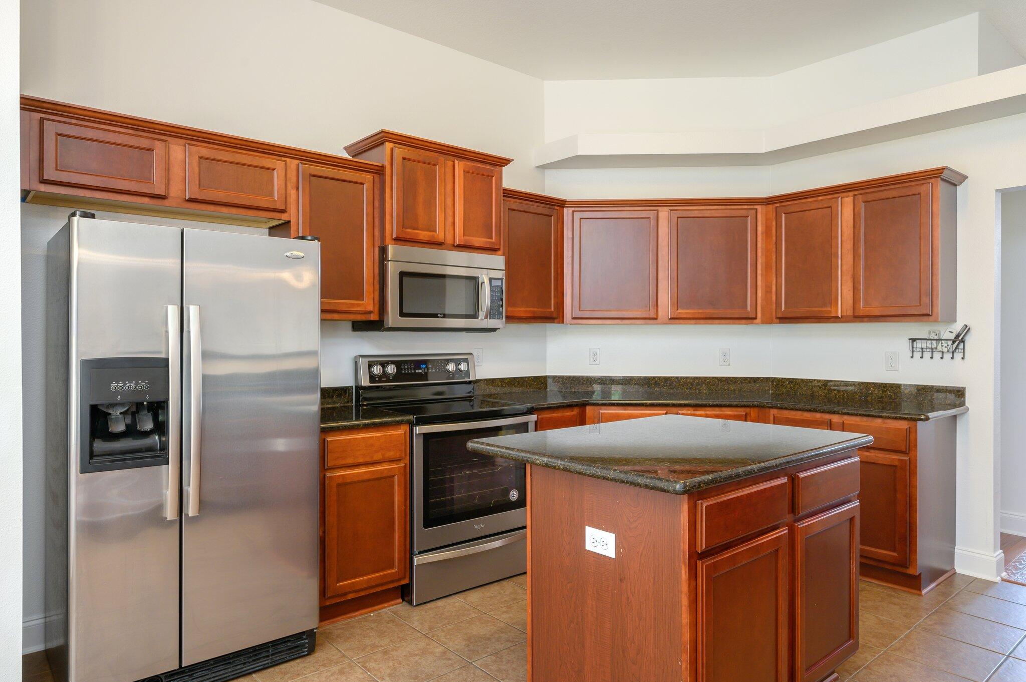 SILVER SPRINGS EST - Residential