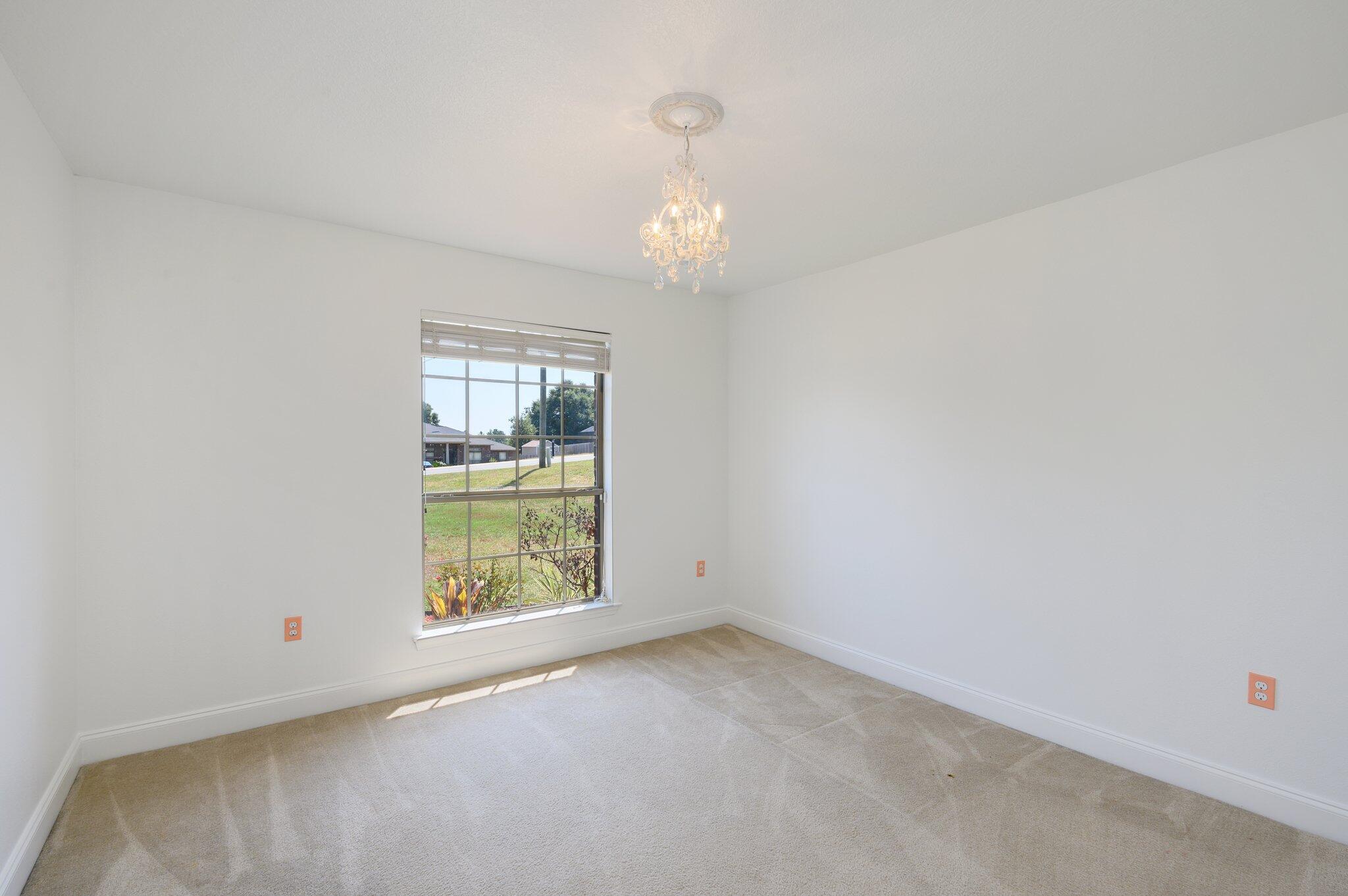 SILVER SPRINGS EST - Residential