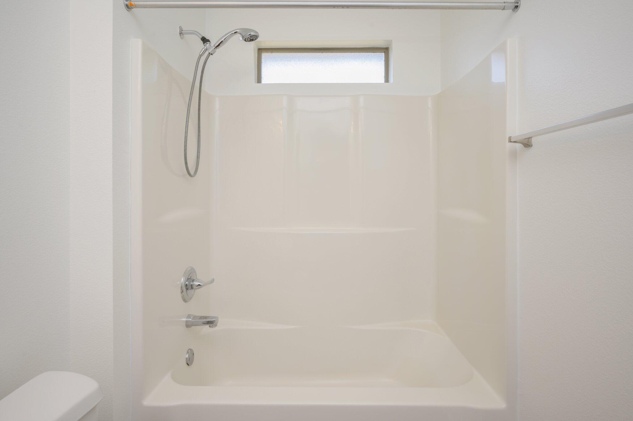 SILVER SPRINGS EST - Residential