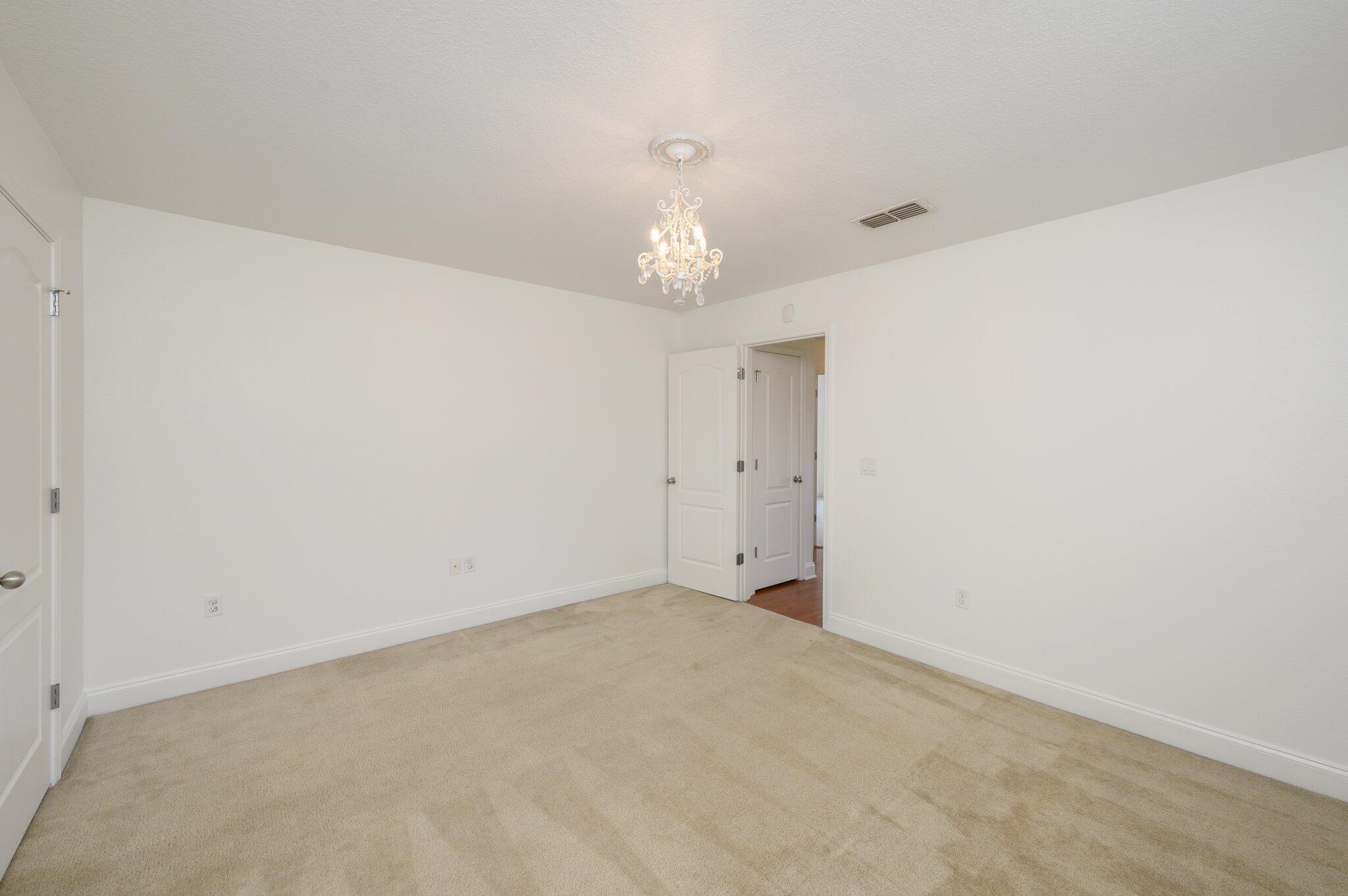 SILVER SPRINGS EST - Residential