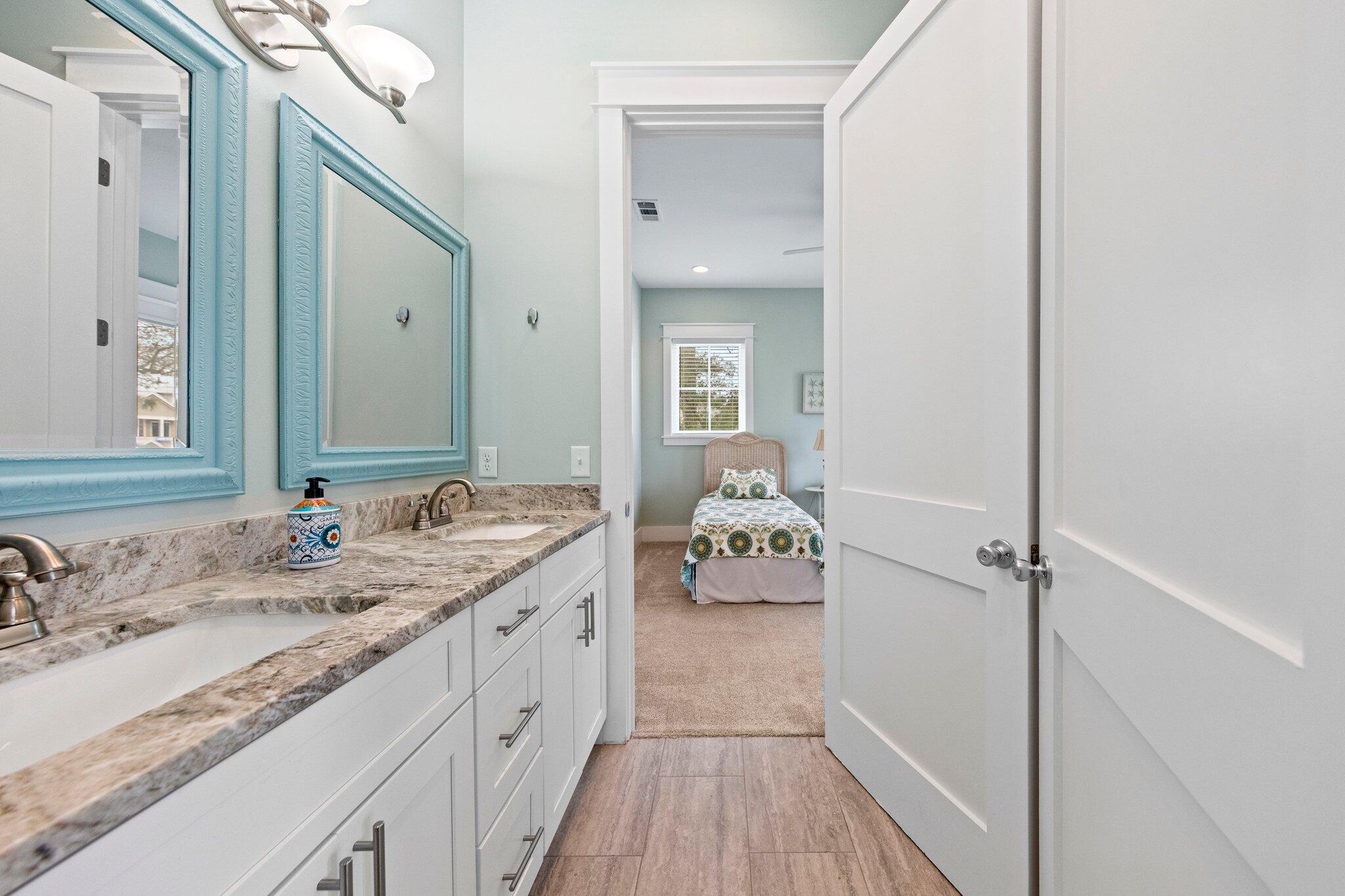 MAGNOLIA - Residential