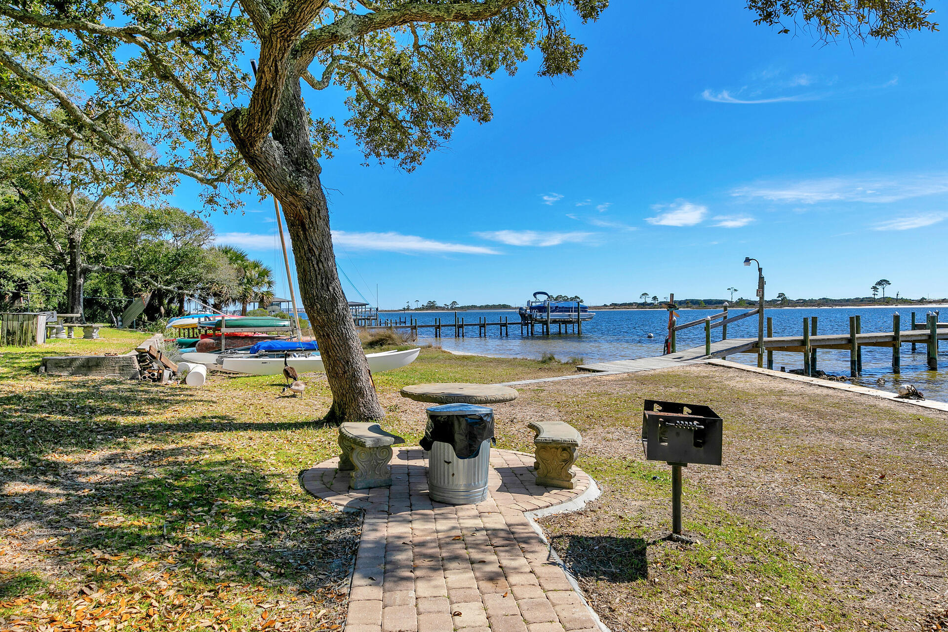 CEDARS THE - Residential