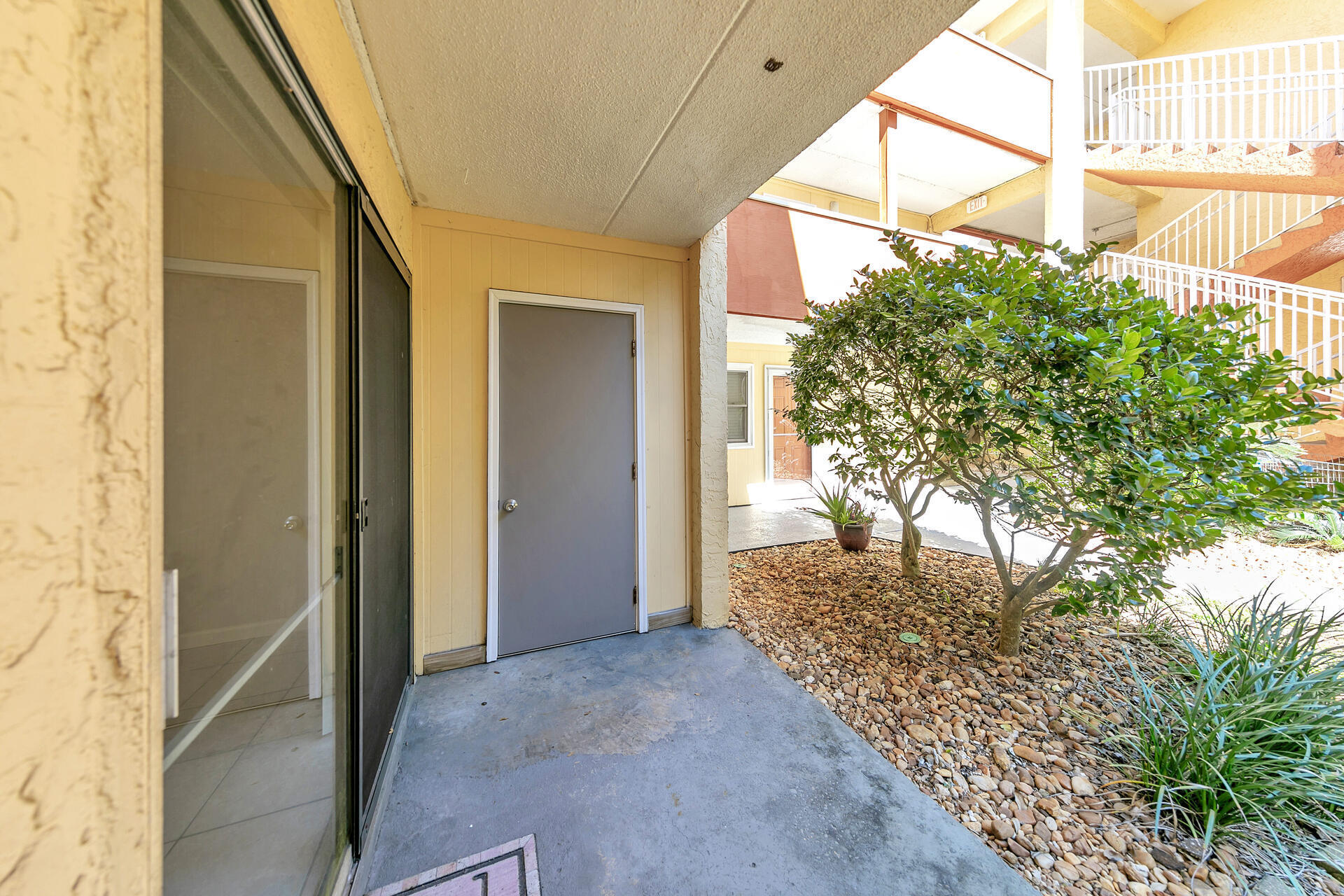 CEDARS THE - Residential