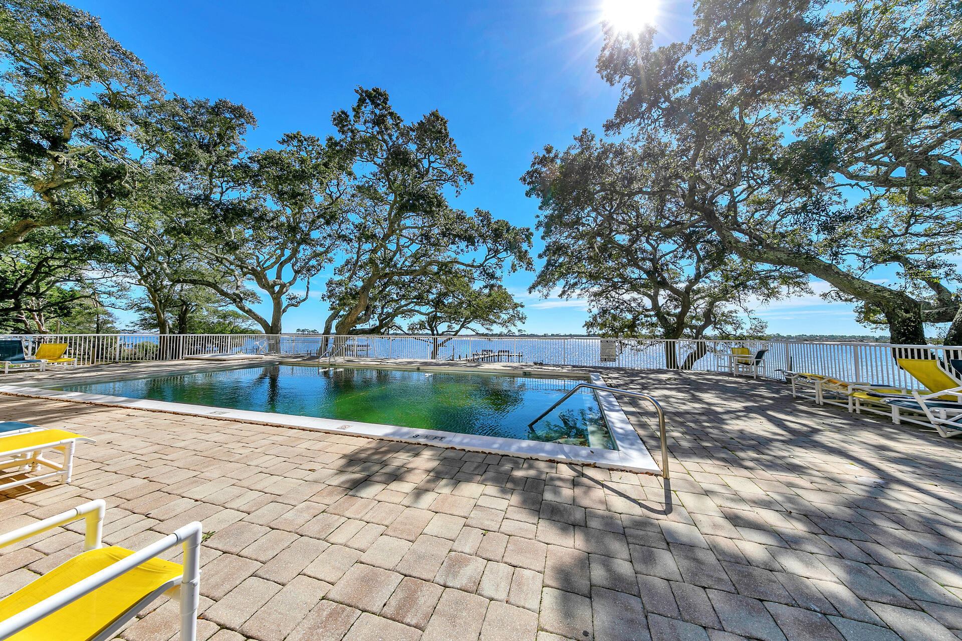 CEDARS THE - Residential