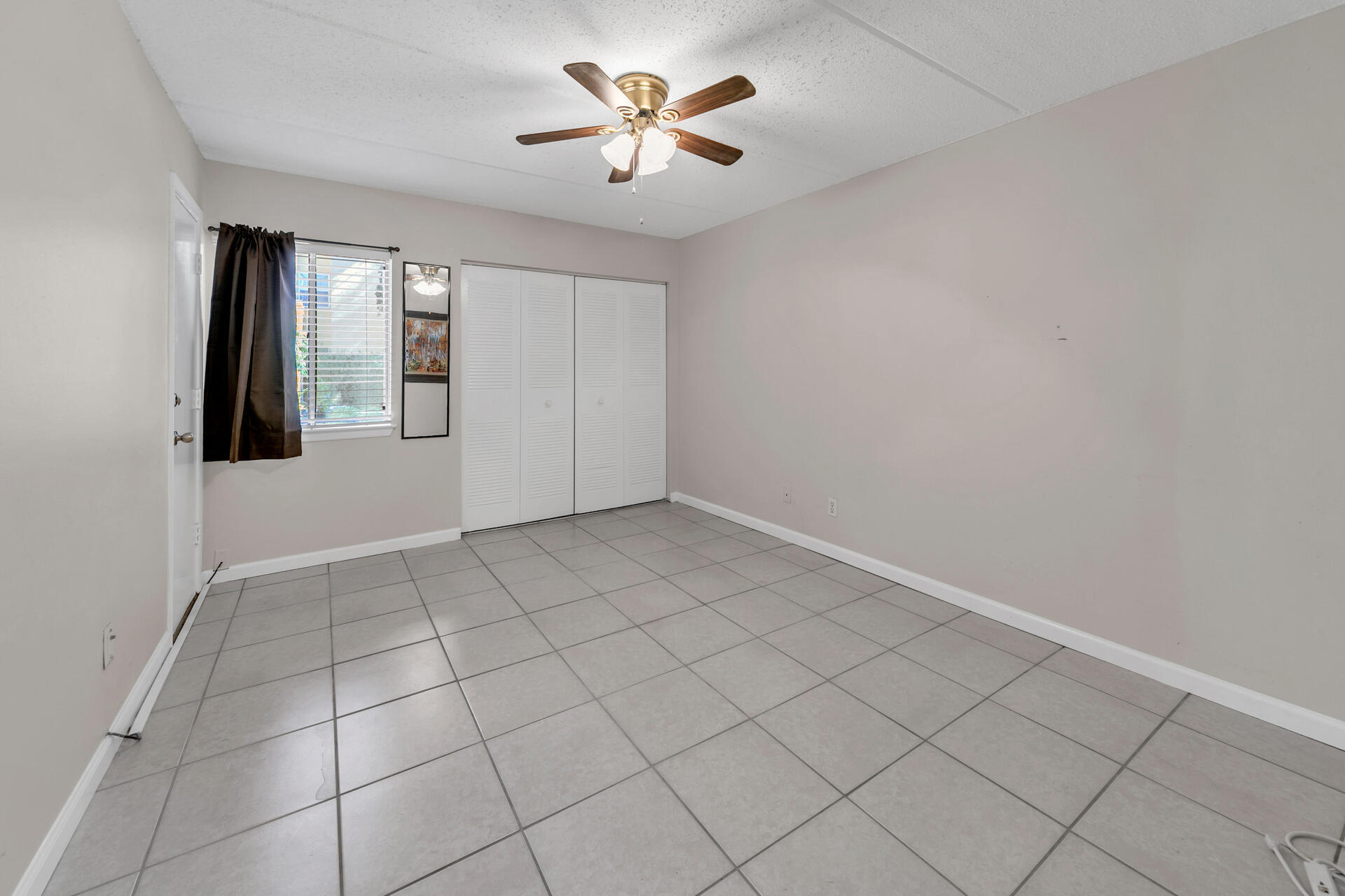 CEDARS THE - Residential