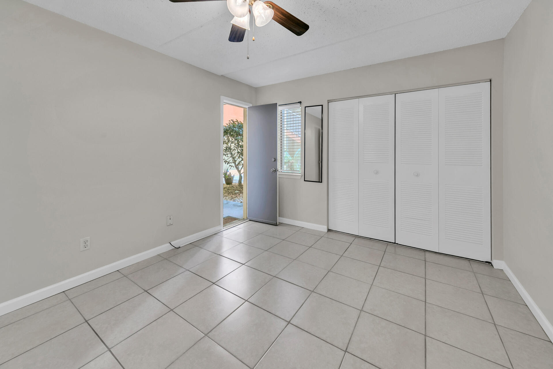 CEDARS THE - Residential