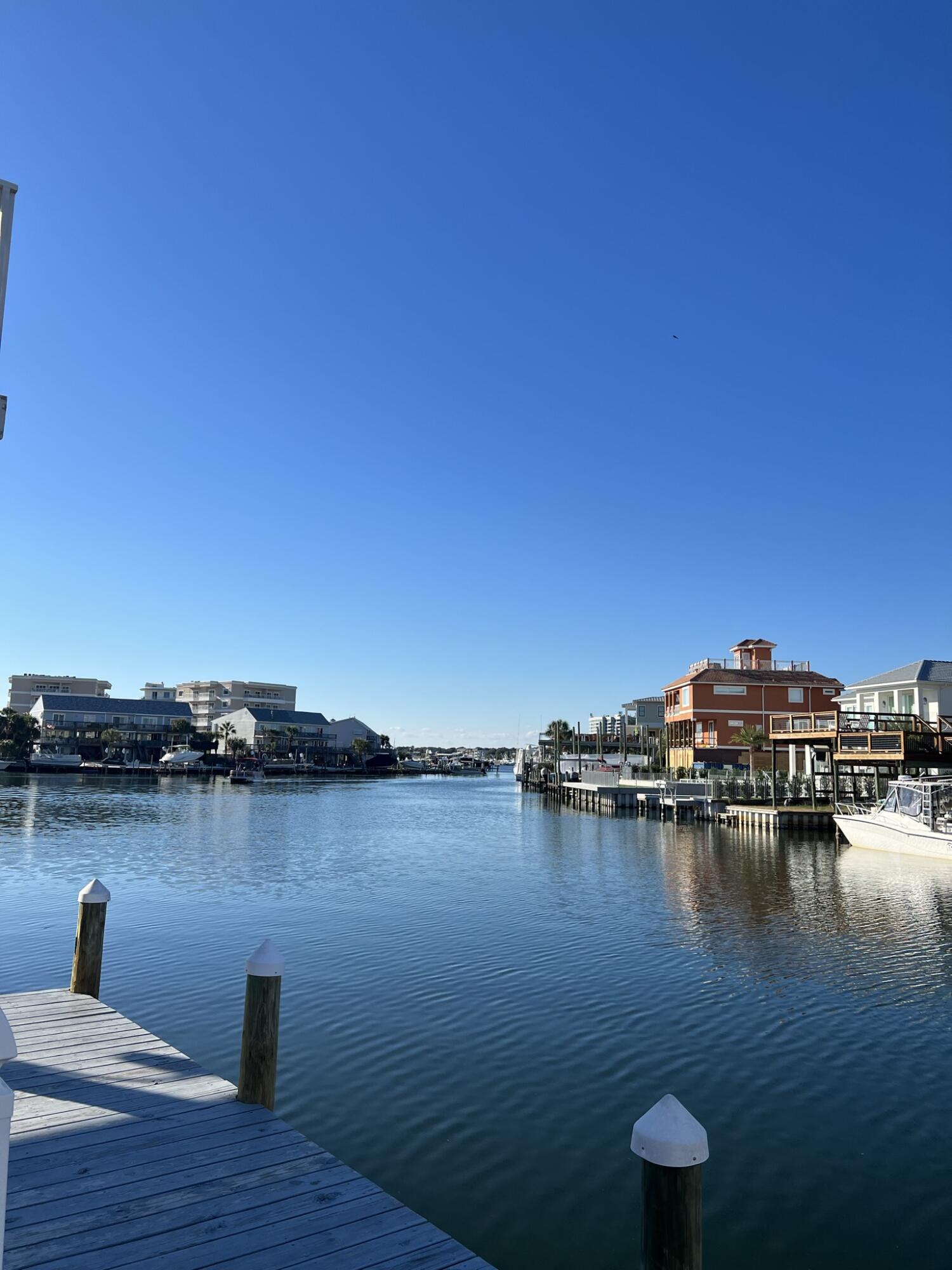 HOLIDAY ISLE - Residential