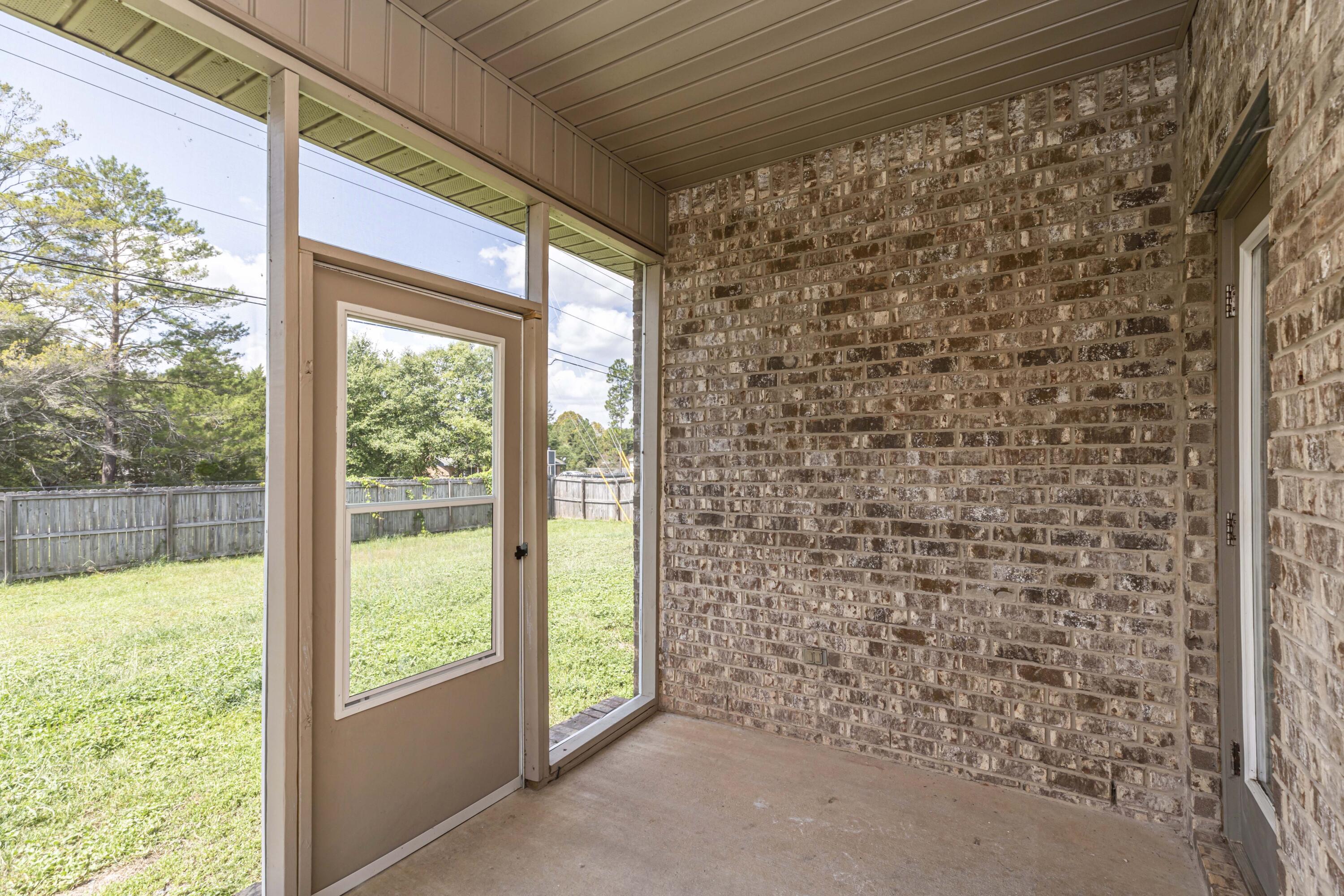 AUTUMN WOODS - Residential Lease